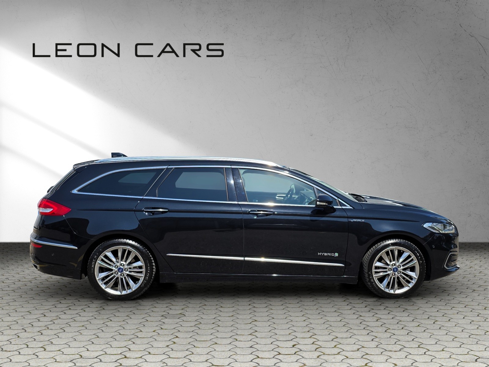 FORD Mondeo 2.0 HEV Vignale eCVT-showroom-element-3