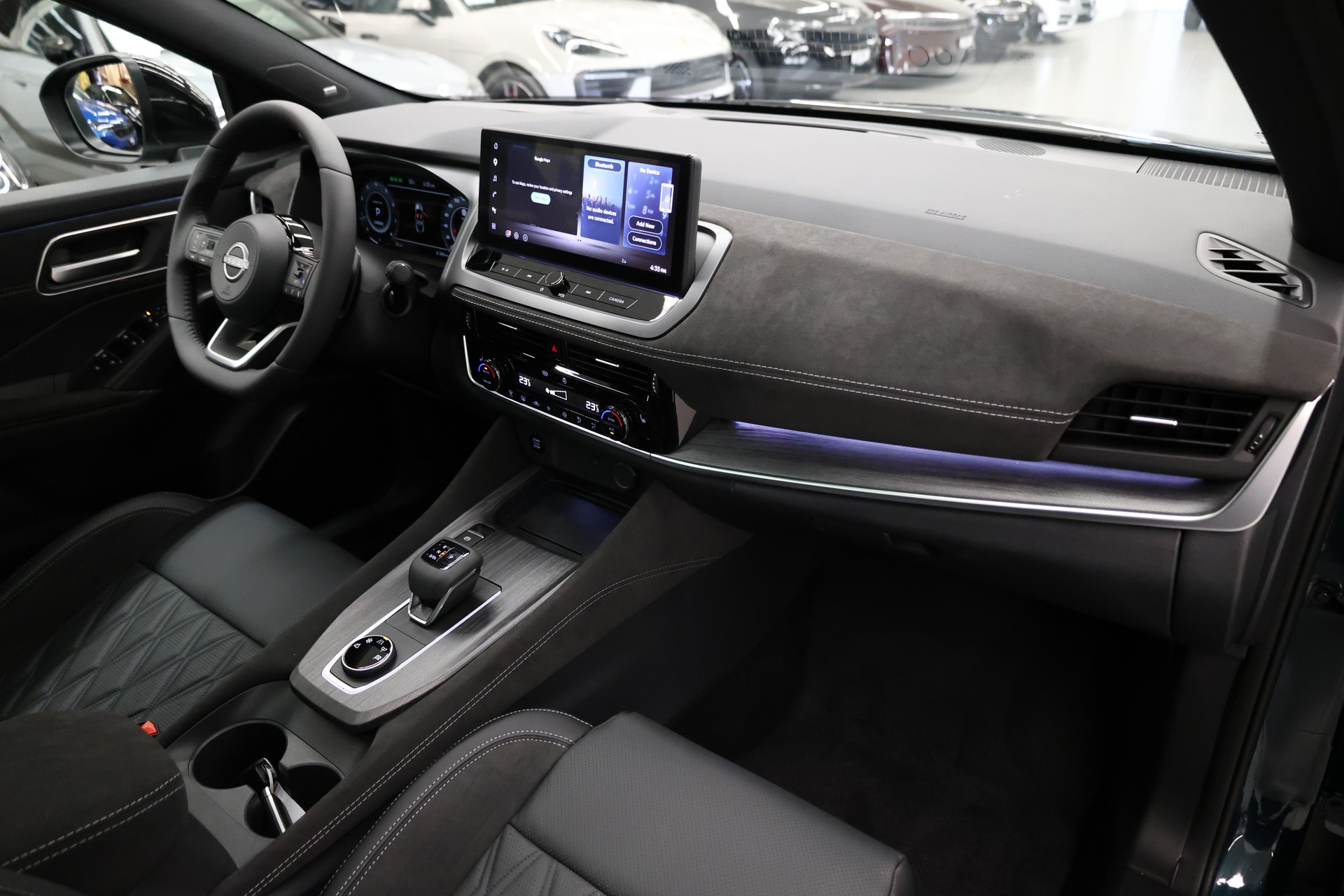 NISSAN Qashqai 1.3 DIG-T Tekna+ 4x4-image-19