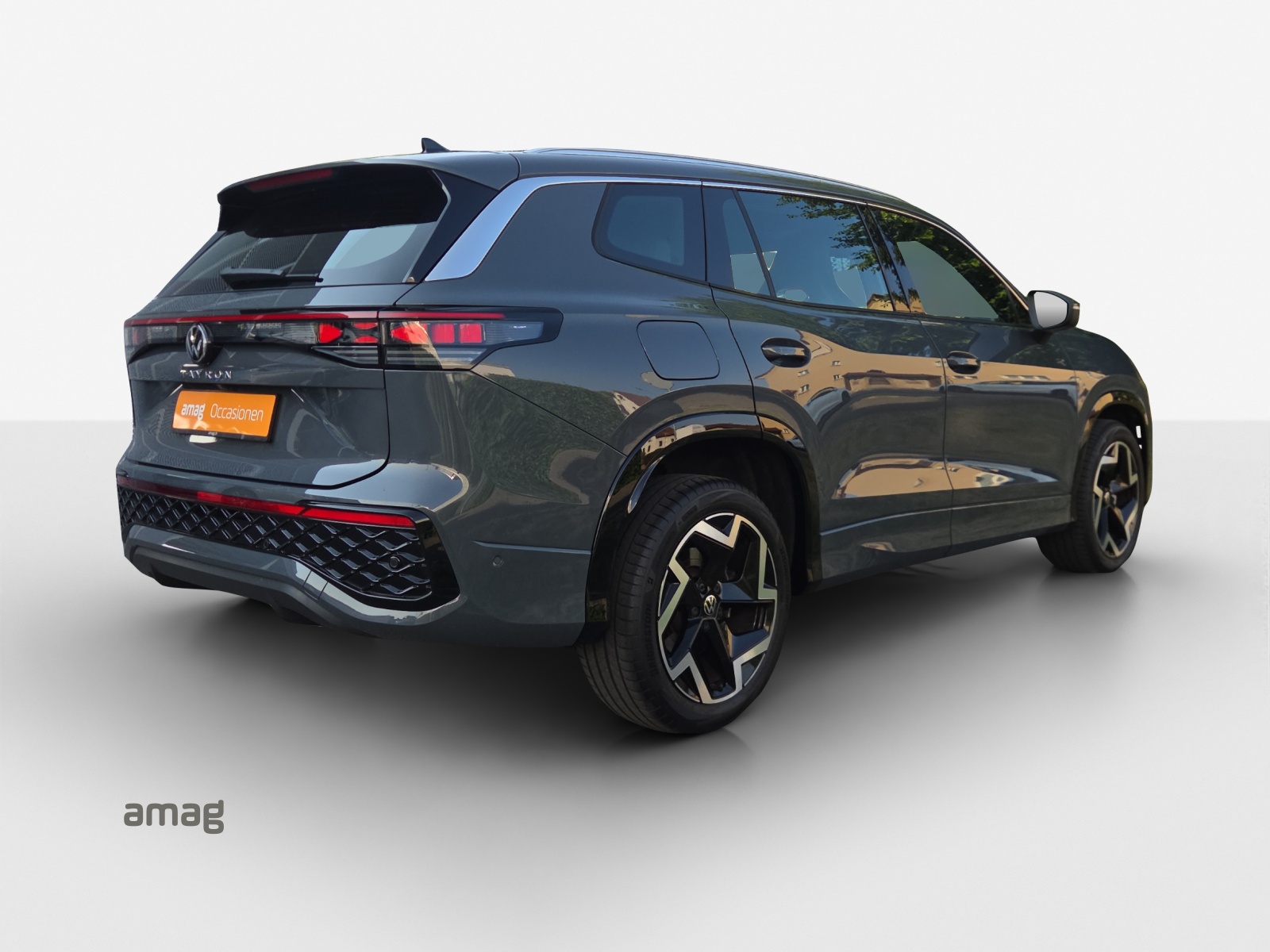 VW Tayron 2.0 TSI R-Line DSG 4Motion-image-4