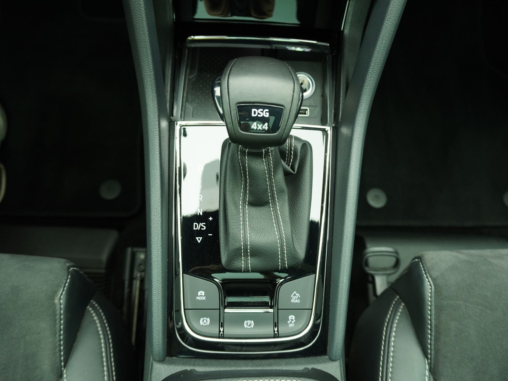 SKODA Kodiaq 2.0 TSI DSG Sport Line 4X4-image-14