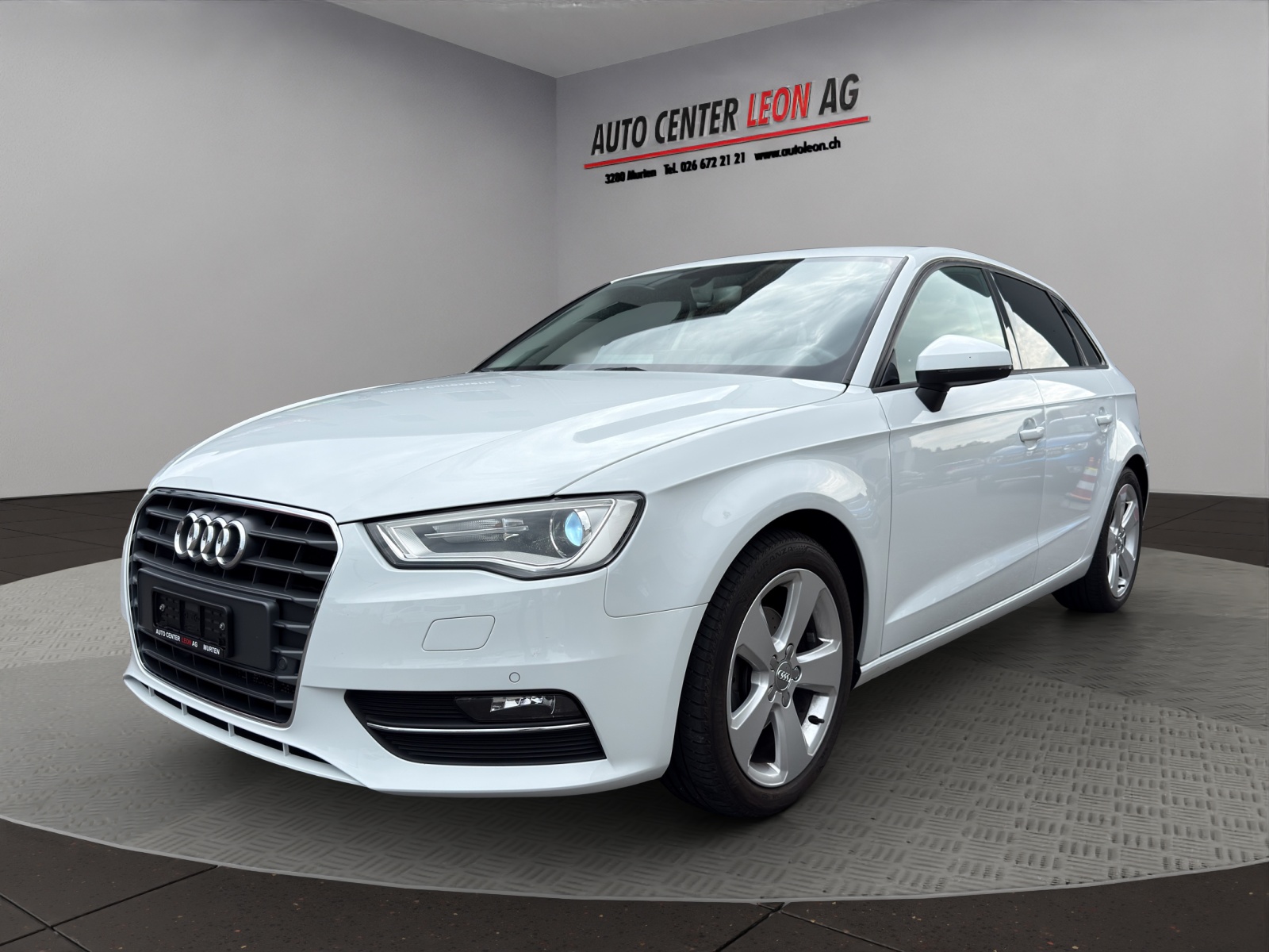 AUDI A3 Sportback 1.6 TDI Ambition-image-1
