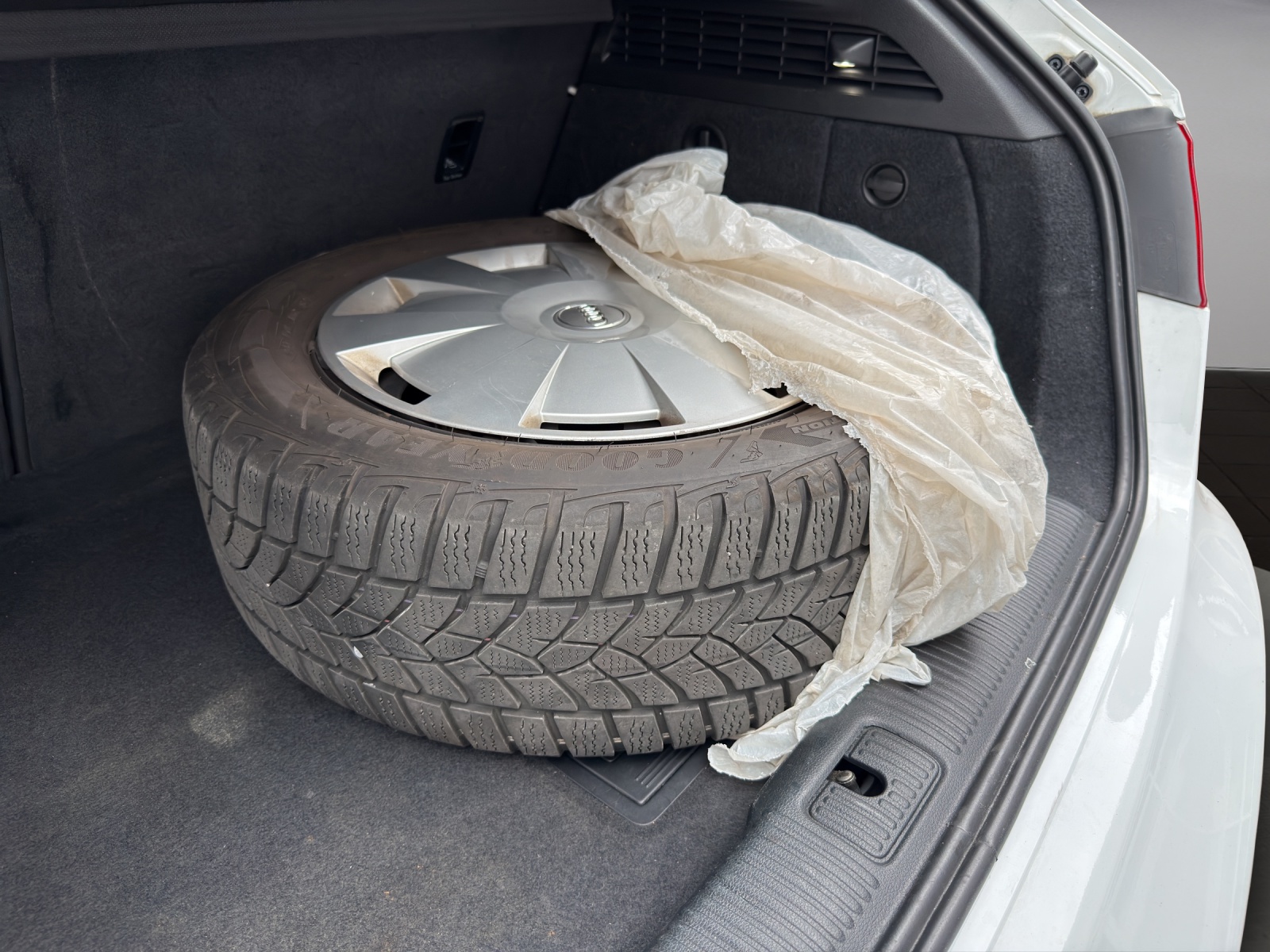 AUDI A3 Sportback 1.6 TDI Ambition-image-19