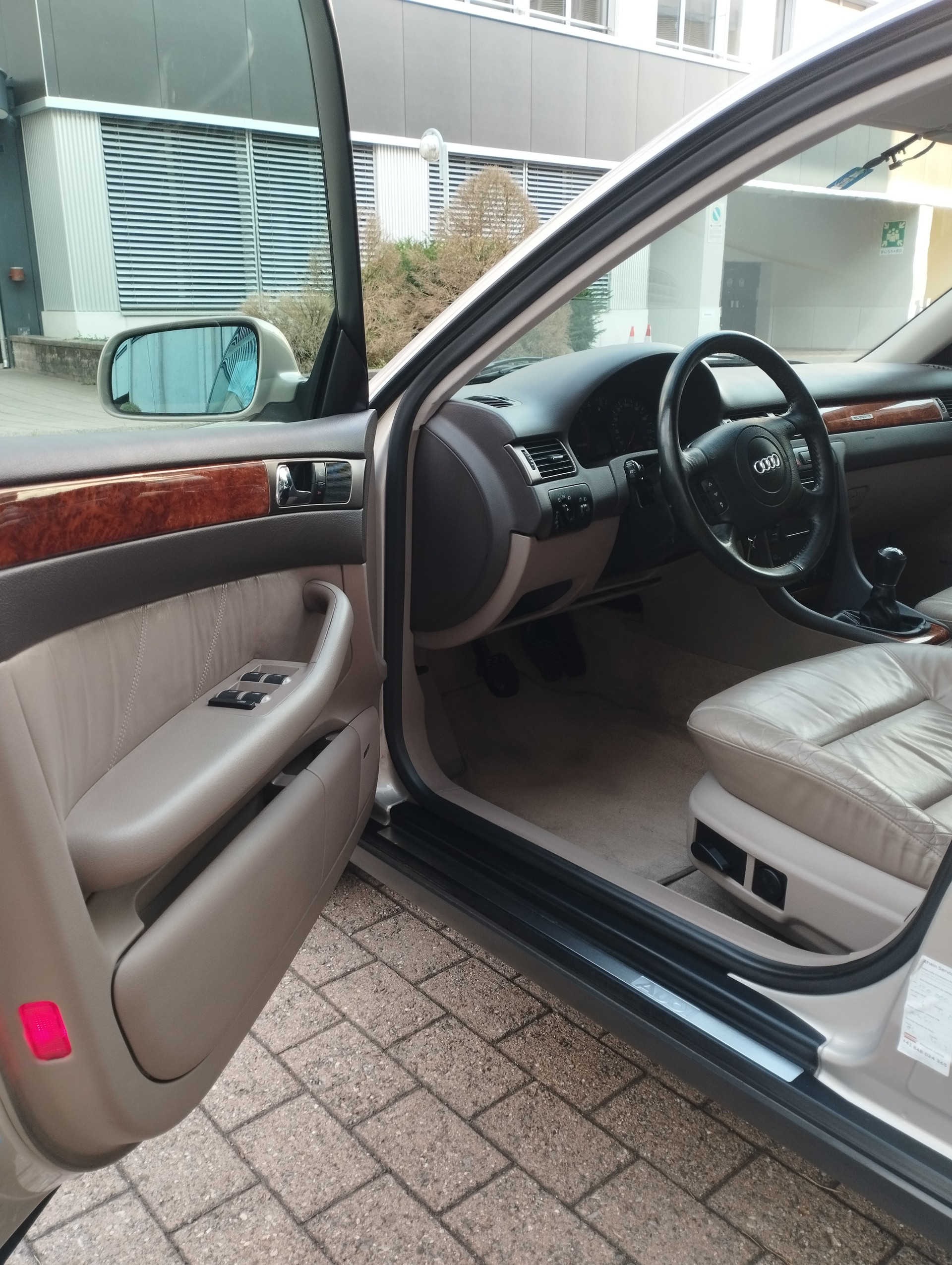 AUDI 2.5 TDI Quattro-image-5