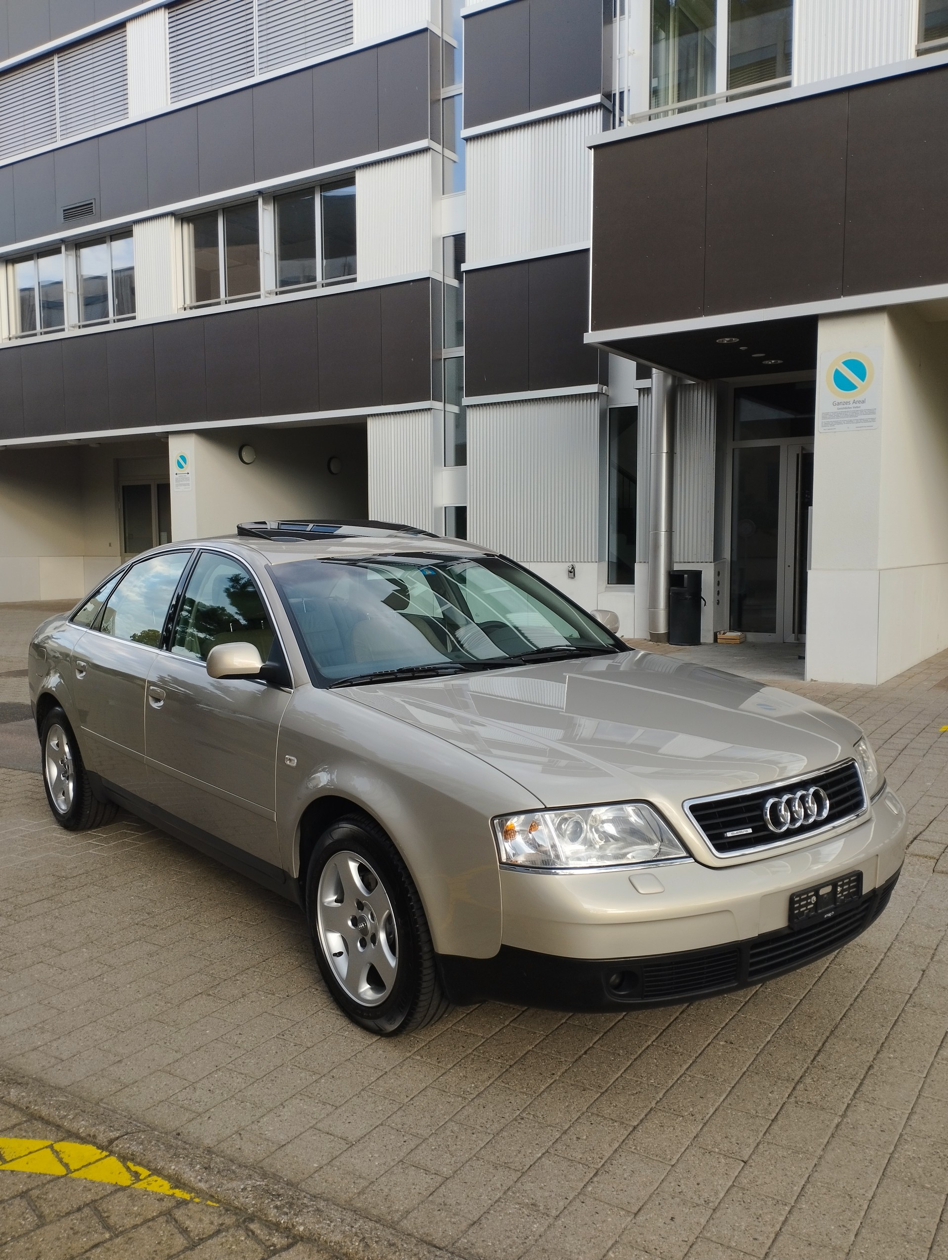 AUDI 2.5 TDI Quattro-image-0