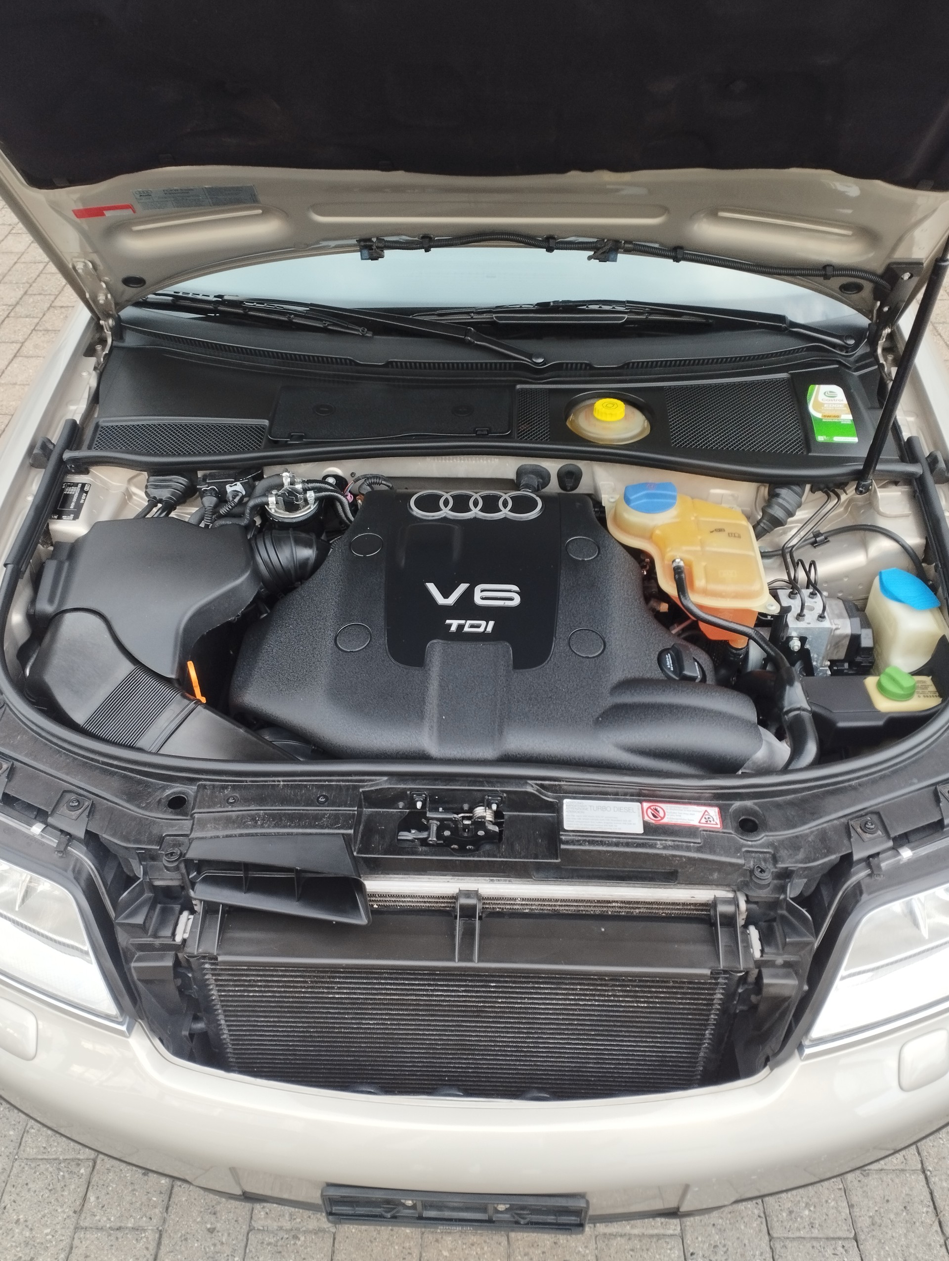 AUDI 2.5 TDI Quattro-image-2