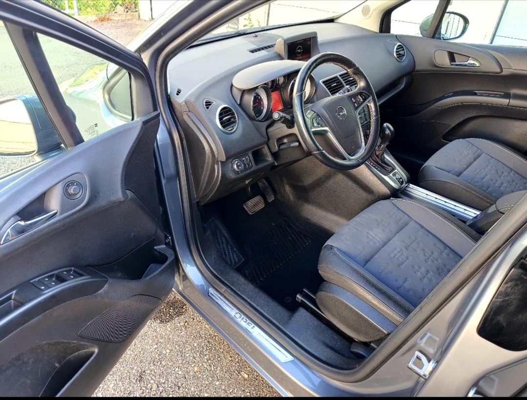 OPEL Meriva 1.4 Turbo Cosmo Automatic-image-6