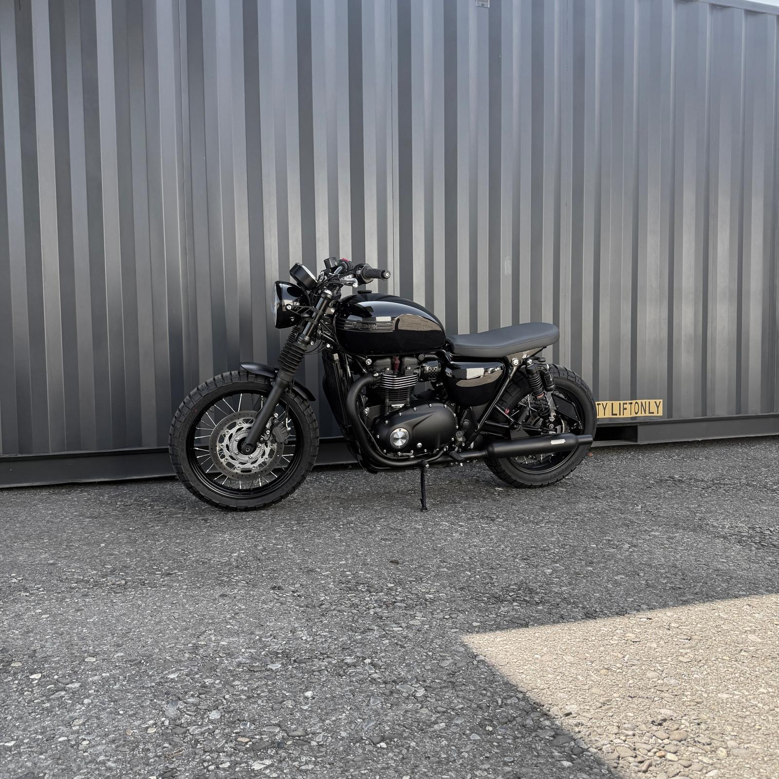 TRIUMPH Bonneville 900 T 100 ABS-showroom-element-1