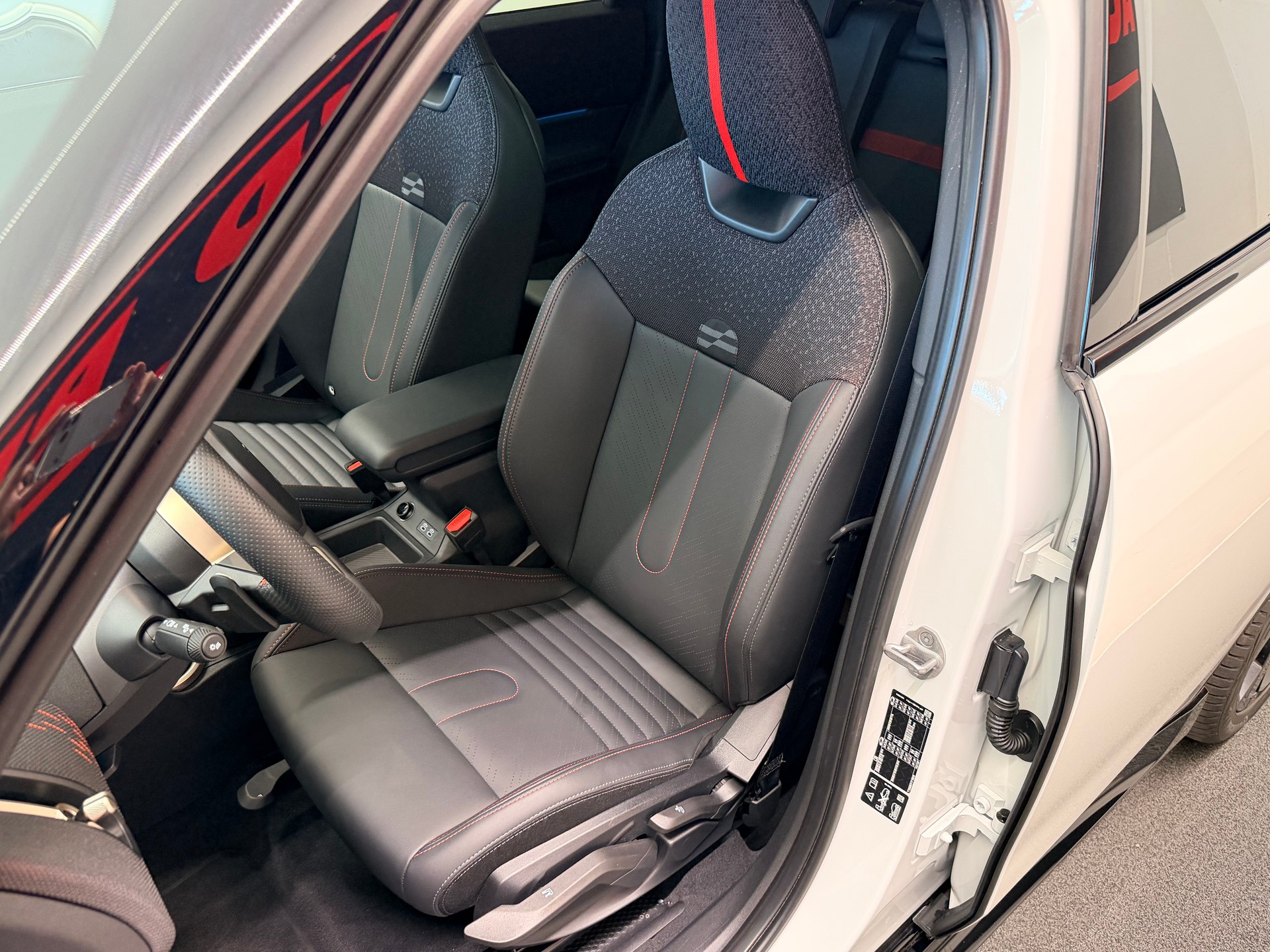 MINI Countryman John Cooper Works ALL4 Steptronic-image-15