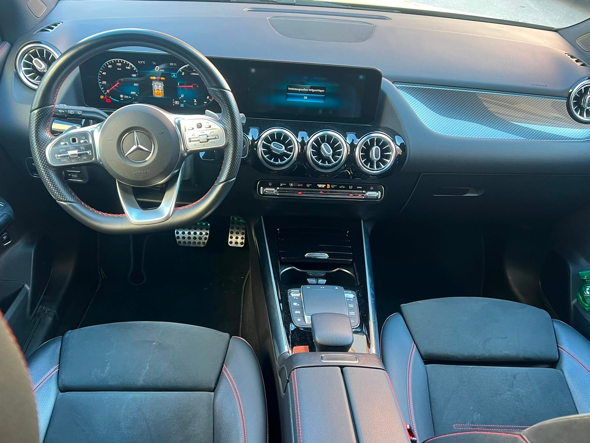 MERCEDES-BENZ GLA 220d 4Matic AMG Line 8G-DCT-image-6