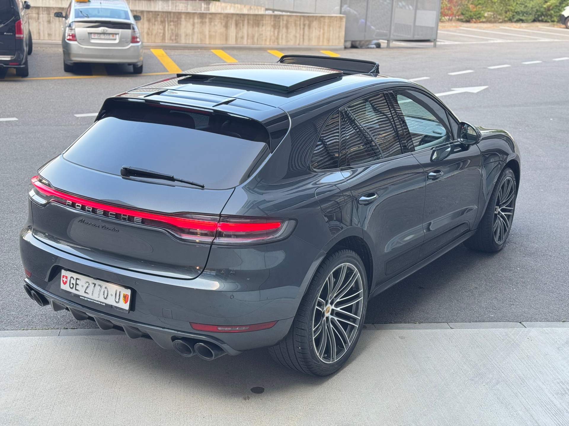 PORSCHE Macan Turbo PACK CARBON PDK-image-4