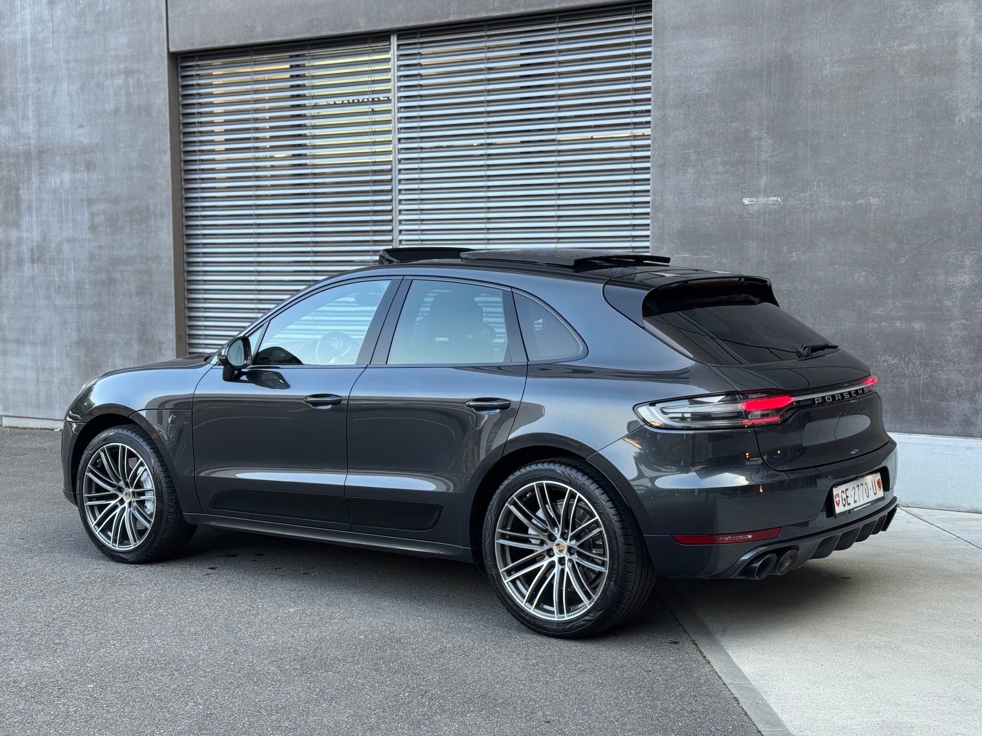 PORSCHE Macan Turbo PACK CARBON PDK-image-3
