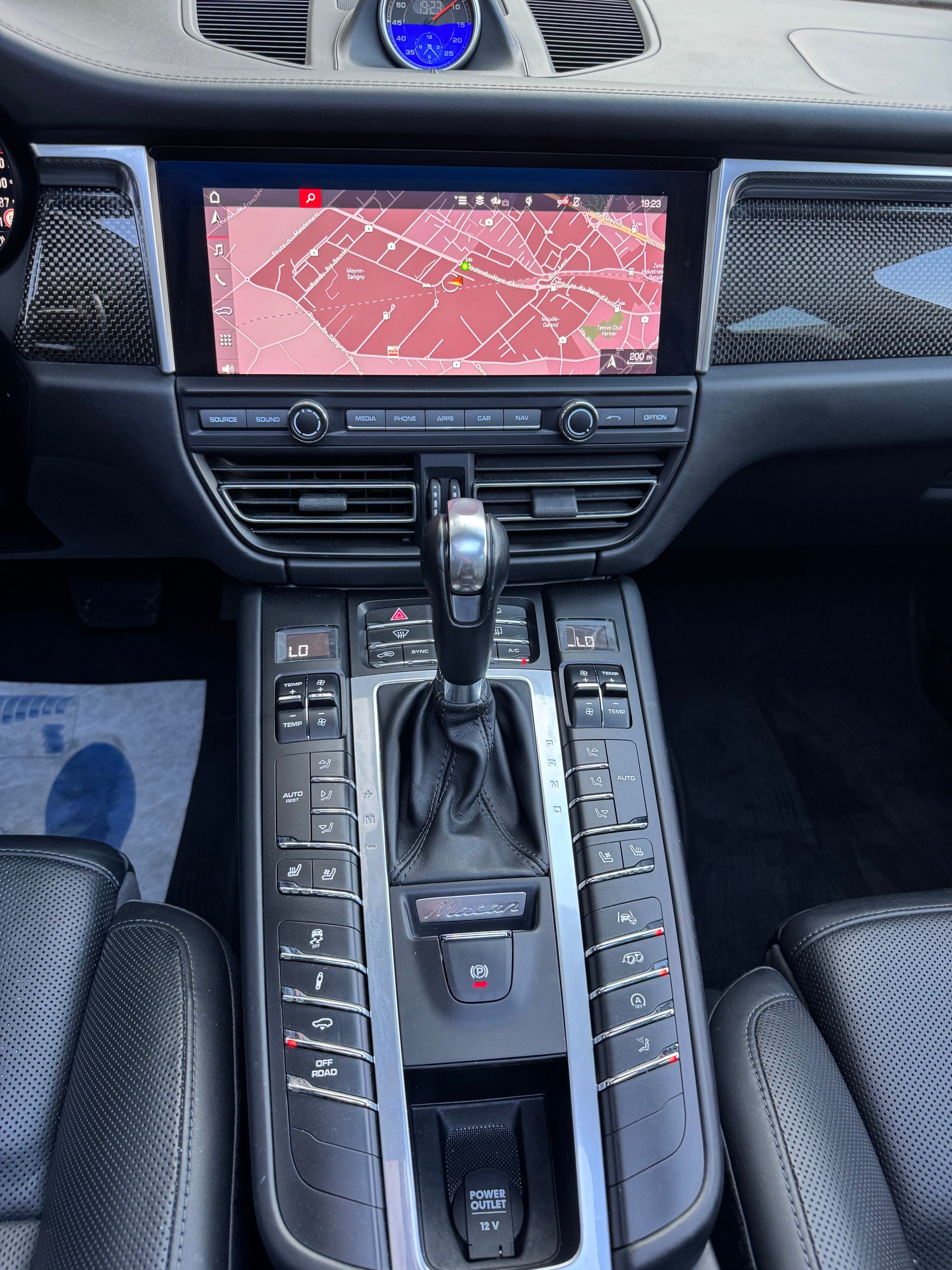 PORSCHE Macan Turbo PACK CARBON PDK-image-12