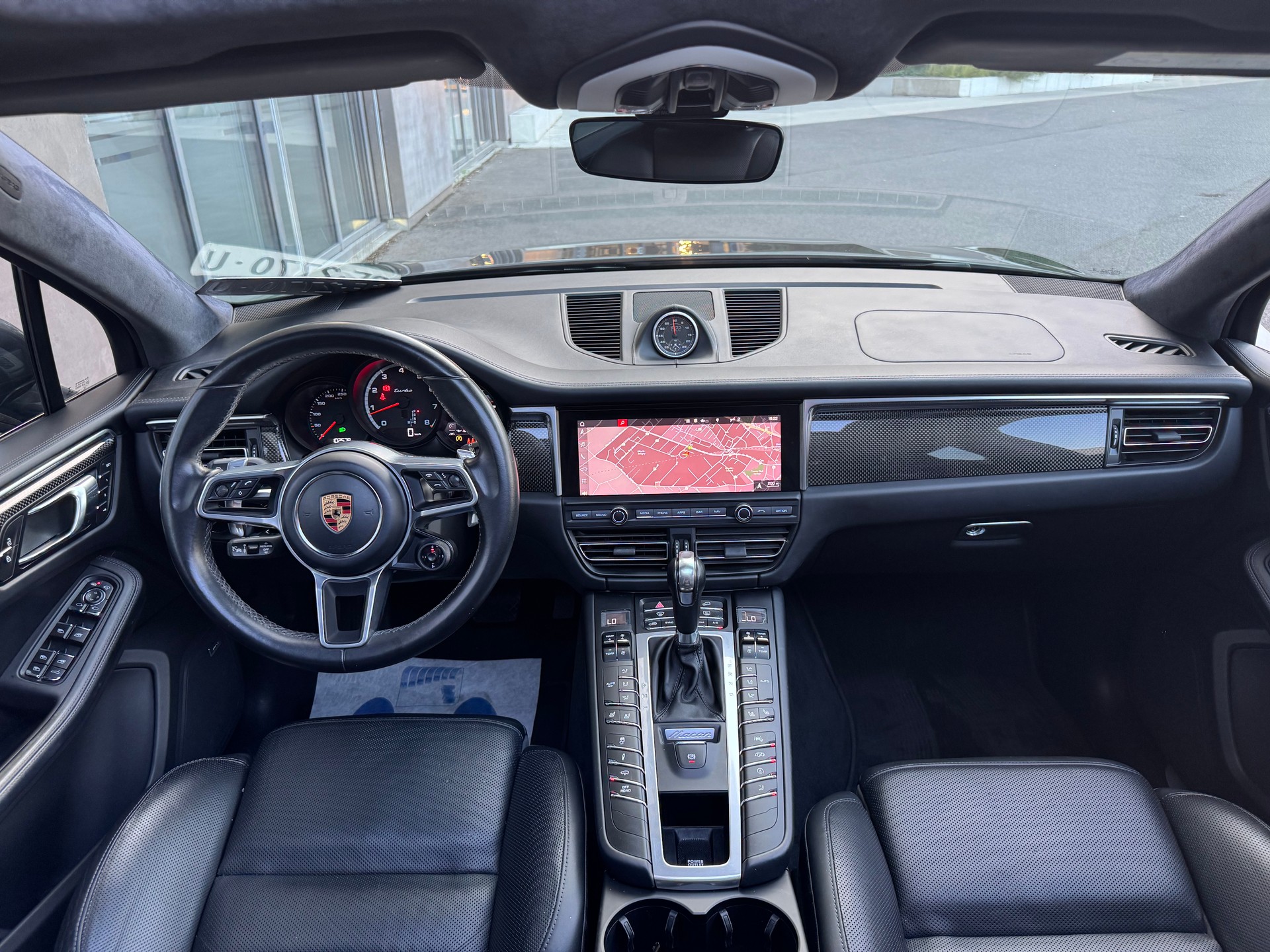PORSCHE Macan Turbo PACK CARBON PDK-image-10