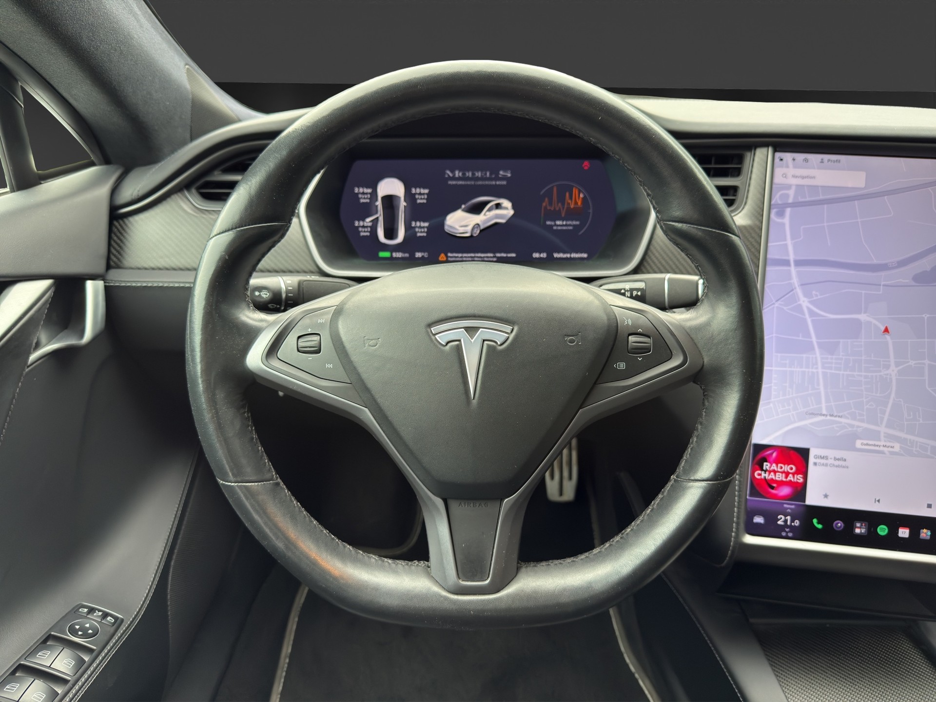 TESLA Model S Performance-image-10