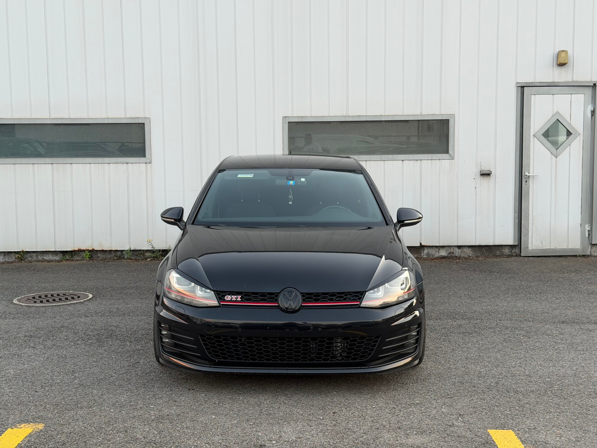 VW Golf 2.0 TSI GTI Performance DSG-image-1