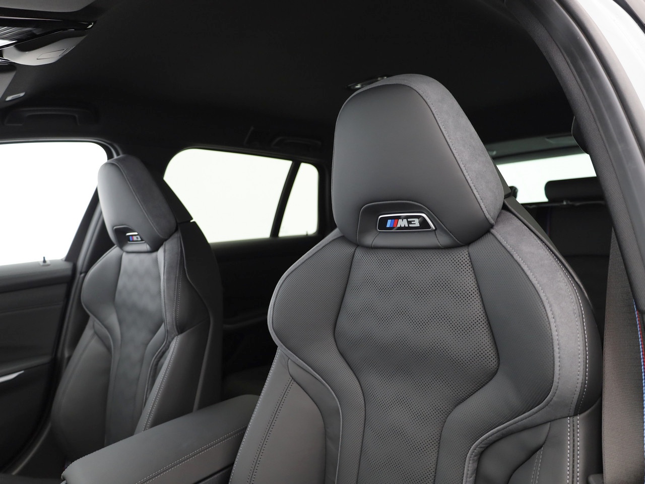 BMW M3 Touring xDrive Competition M-image-9