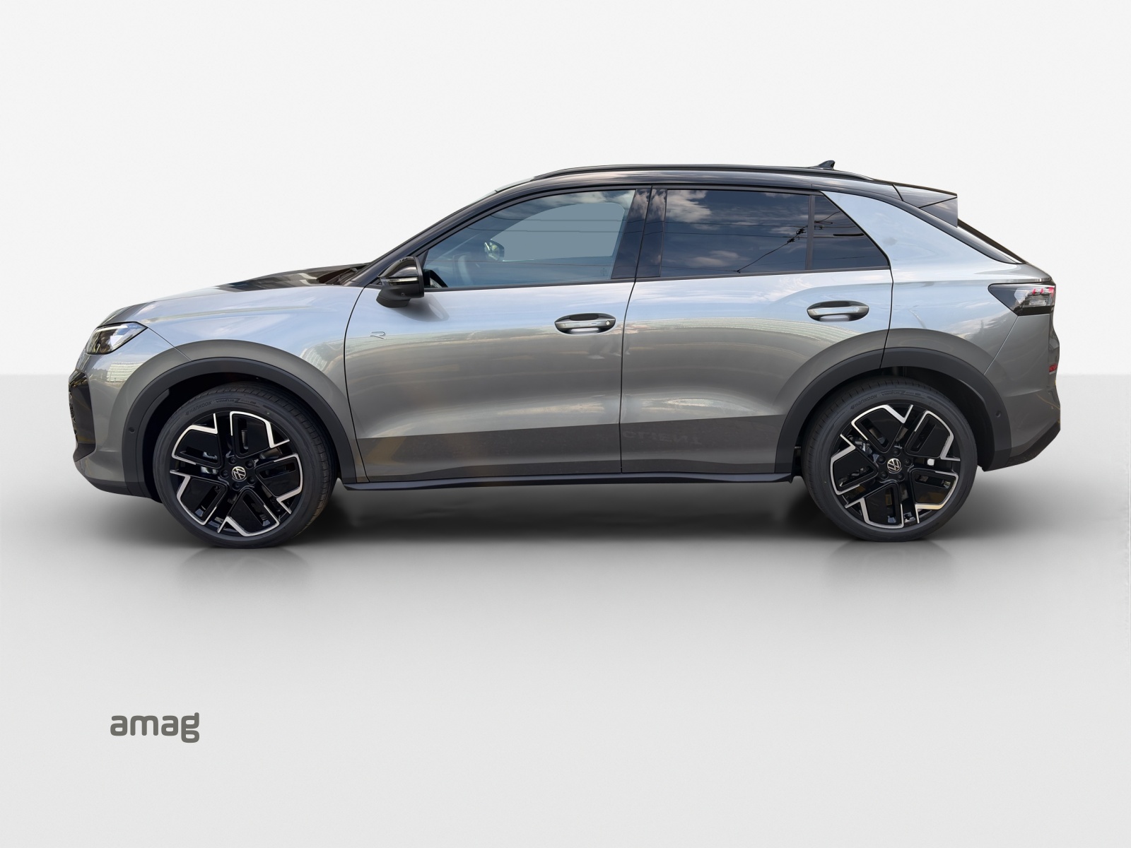 VW T-Roc 1.5 eTSI mHEV R-Line DSG-showroom-element-1