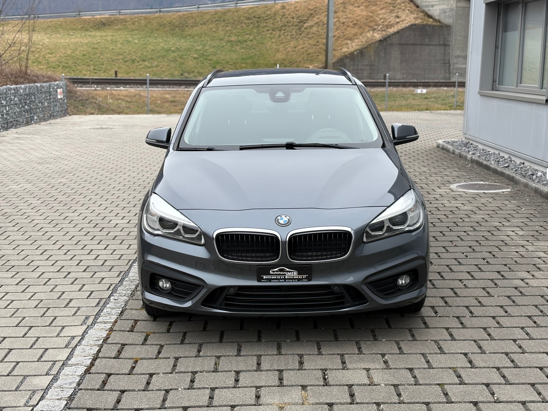BMW 218d Active Tourer Steptronic MFK 30.01.2026 & Frisch ab Service-image-2