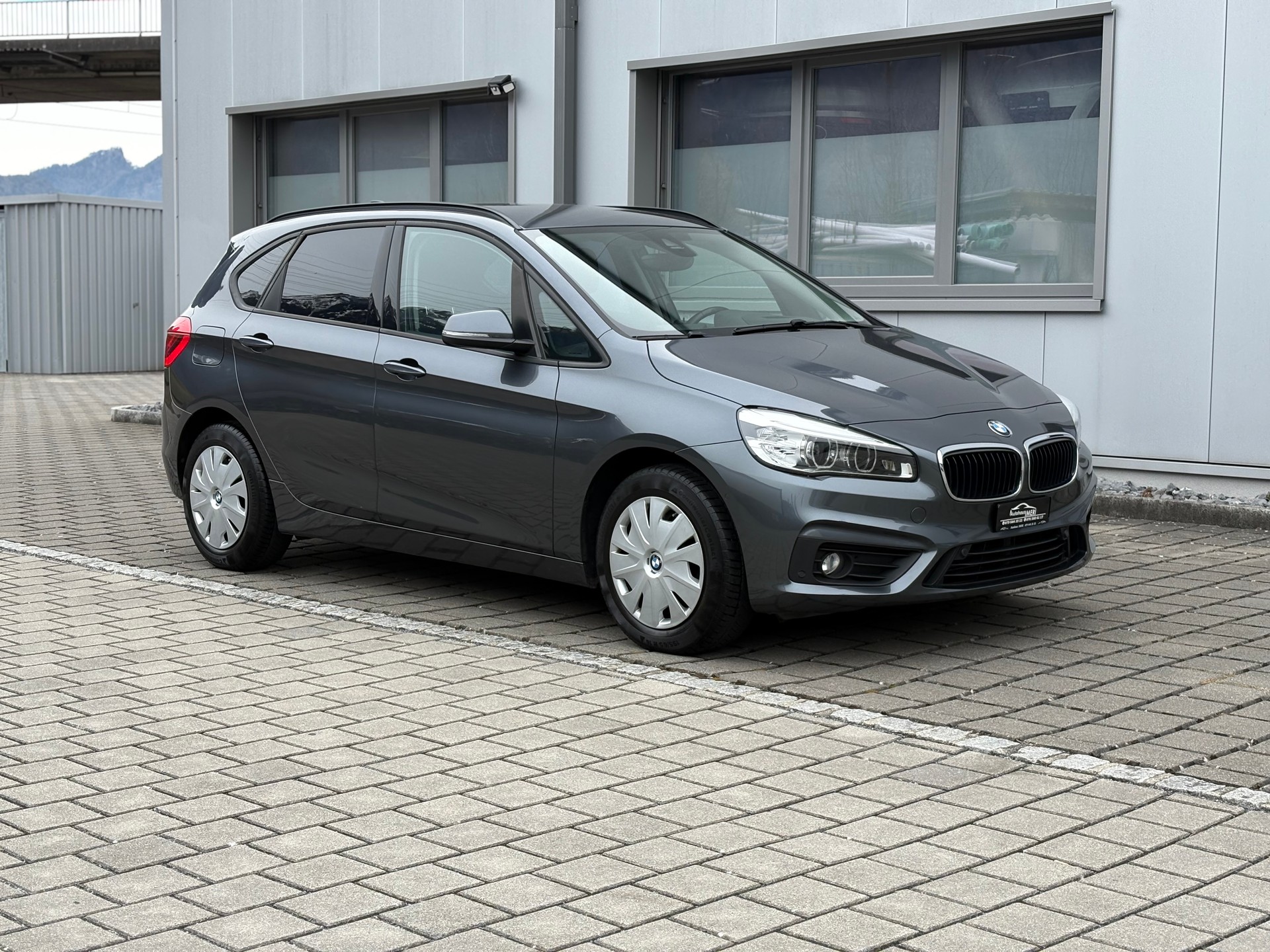 BMW 218d Active Tourer Steptronic MFK 30.01.2026 & Frisch ab Service-image-4