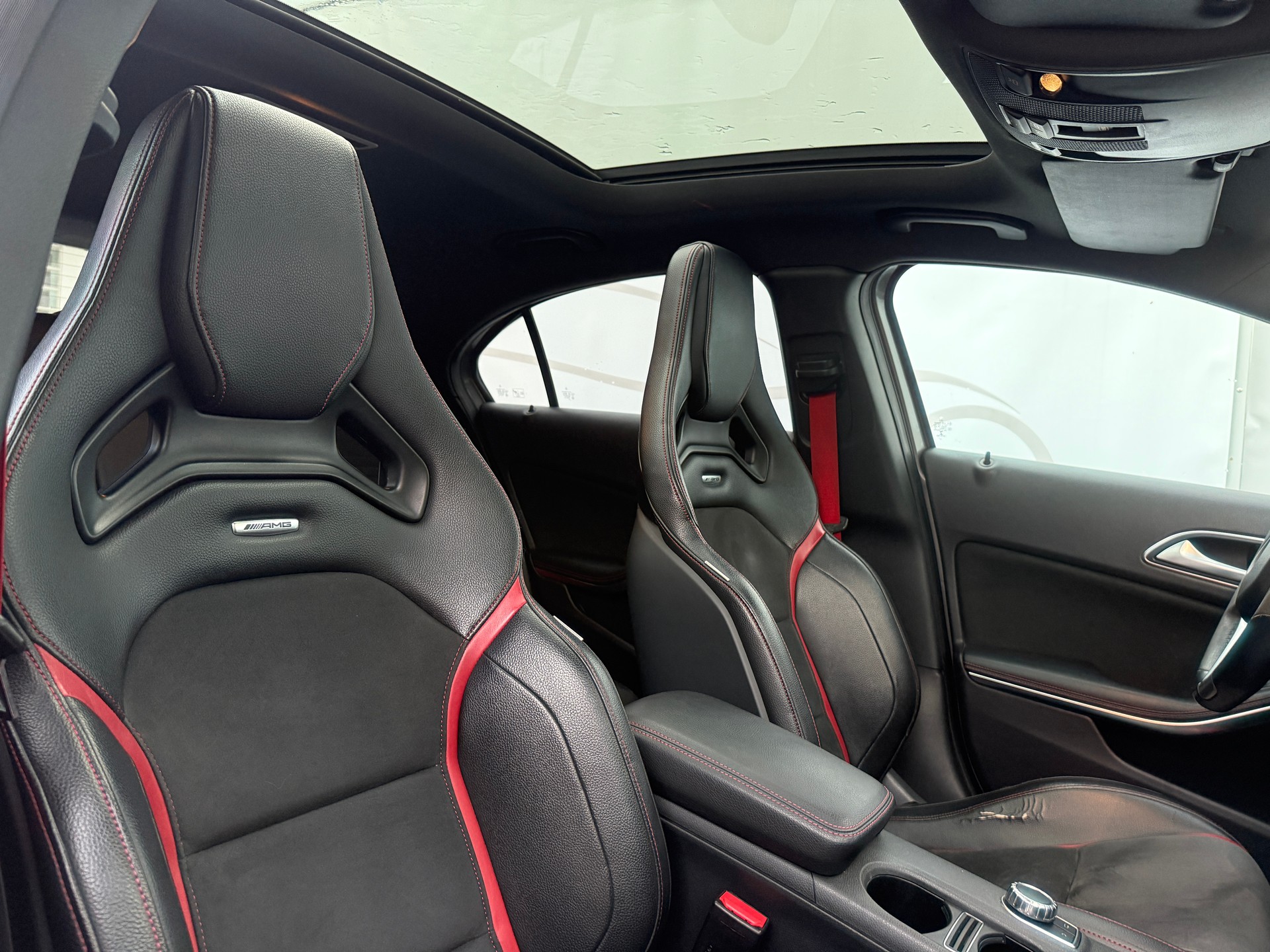 MERCEDES-BENZ A 45 AMG 4Matic Speedshift 7G-DCT-image-14