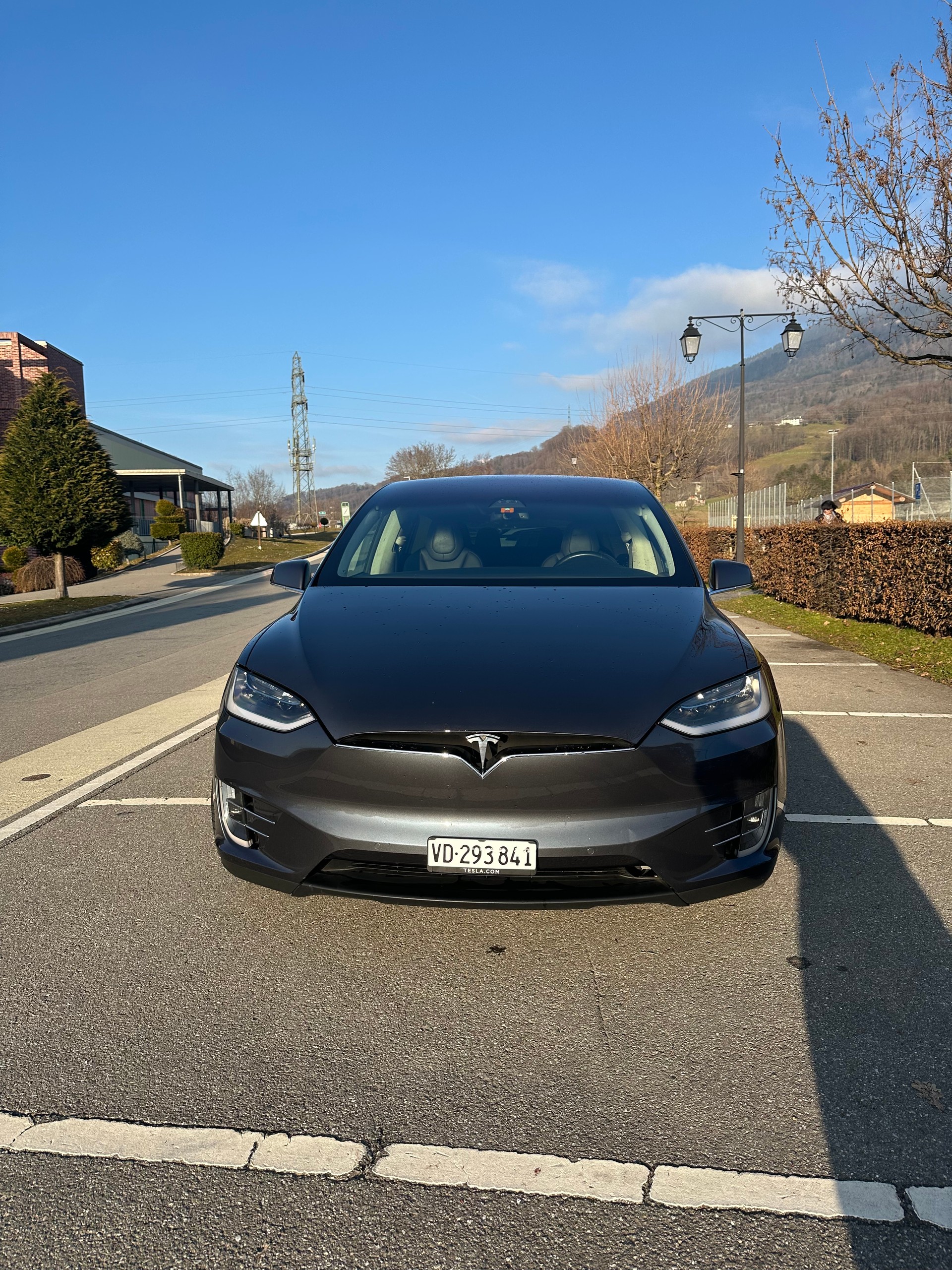 TESLA 100 D-image-1
