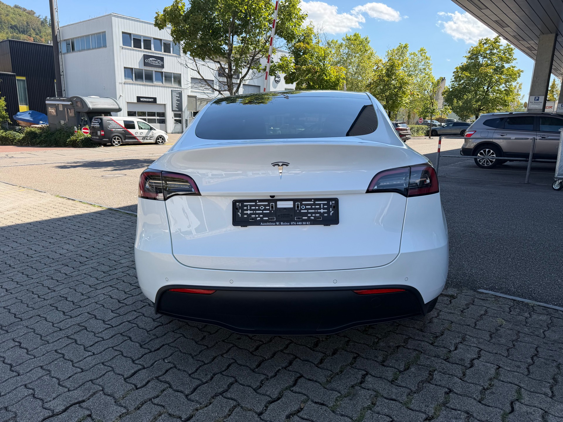 TESLA Model Y Long Range-image-5