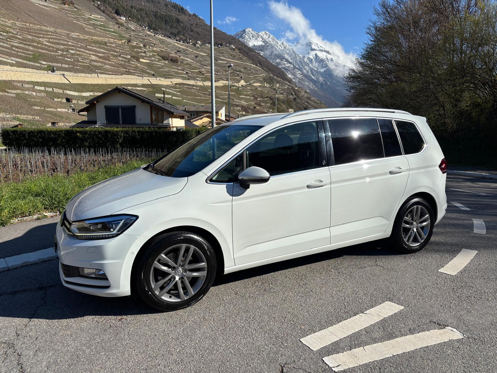 VW Touran 1.4 TSI BlueMotion Technology Sport DSG-image-2