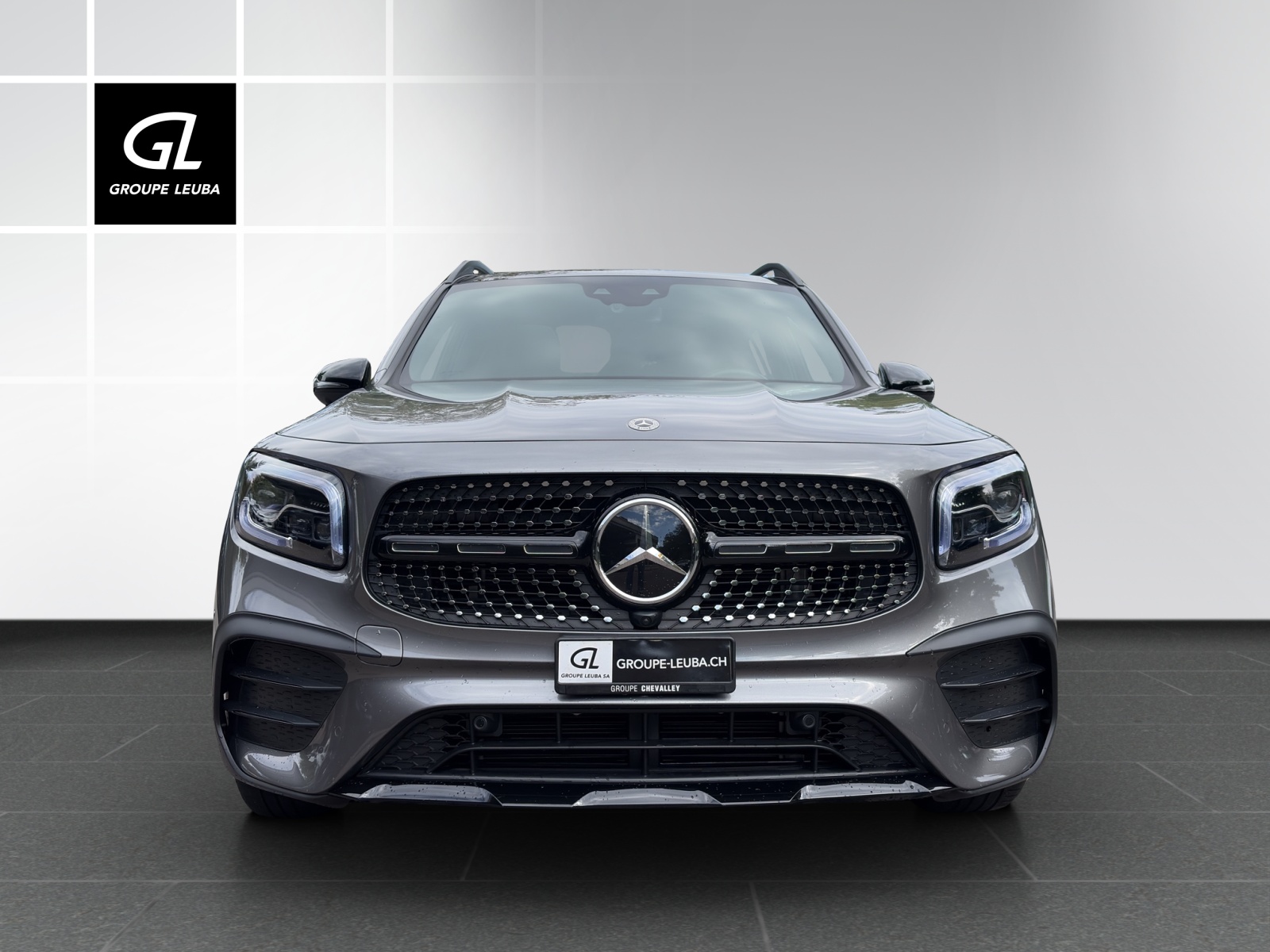 MERCEDES-BENZ GLB 250 4Matic 8G-Tronic-showroom-element-1