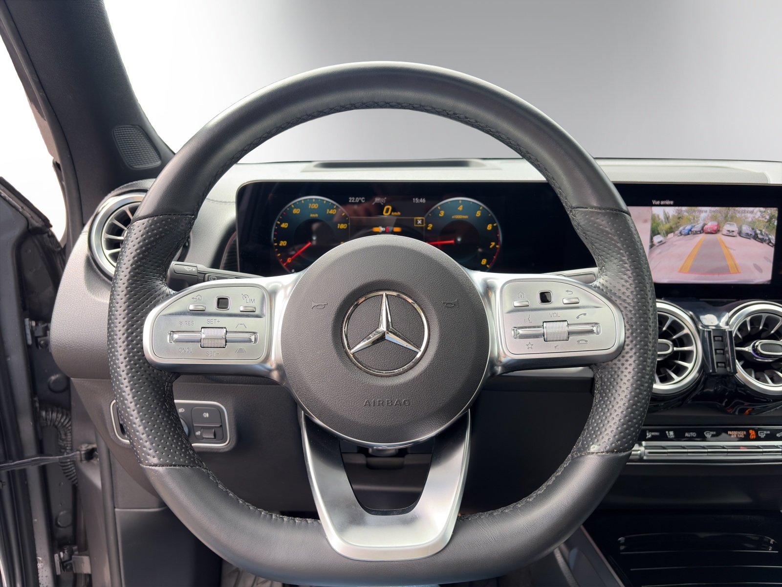 MERCEDES-BENZ GLB 250 4Matic 8G-Tronic-image-9