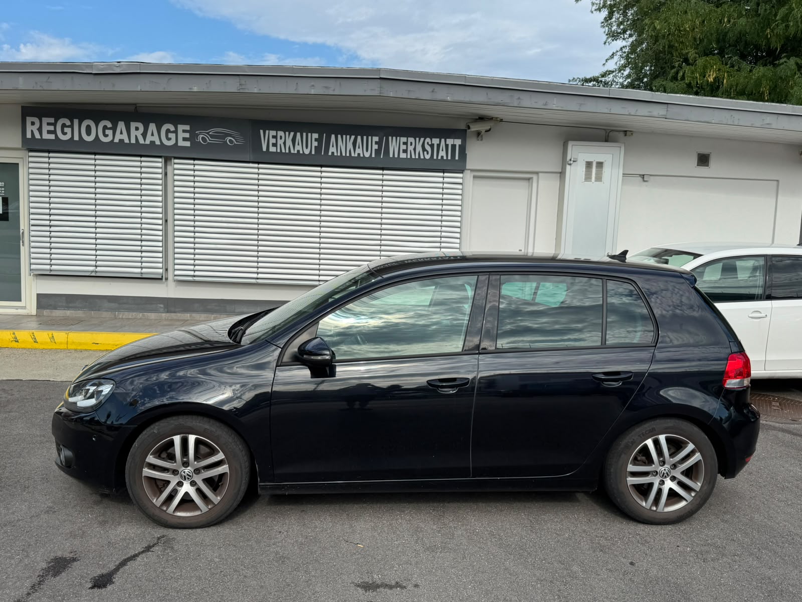 VW Golf 2.0 TDI Team 4Motion-image-1