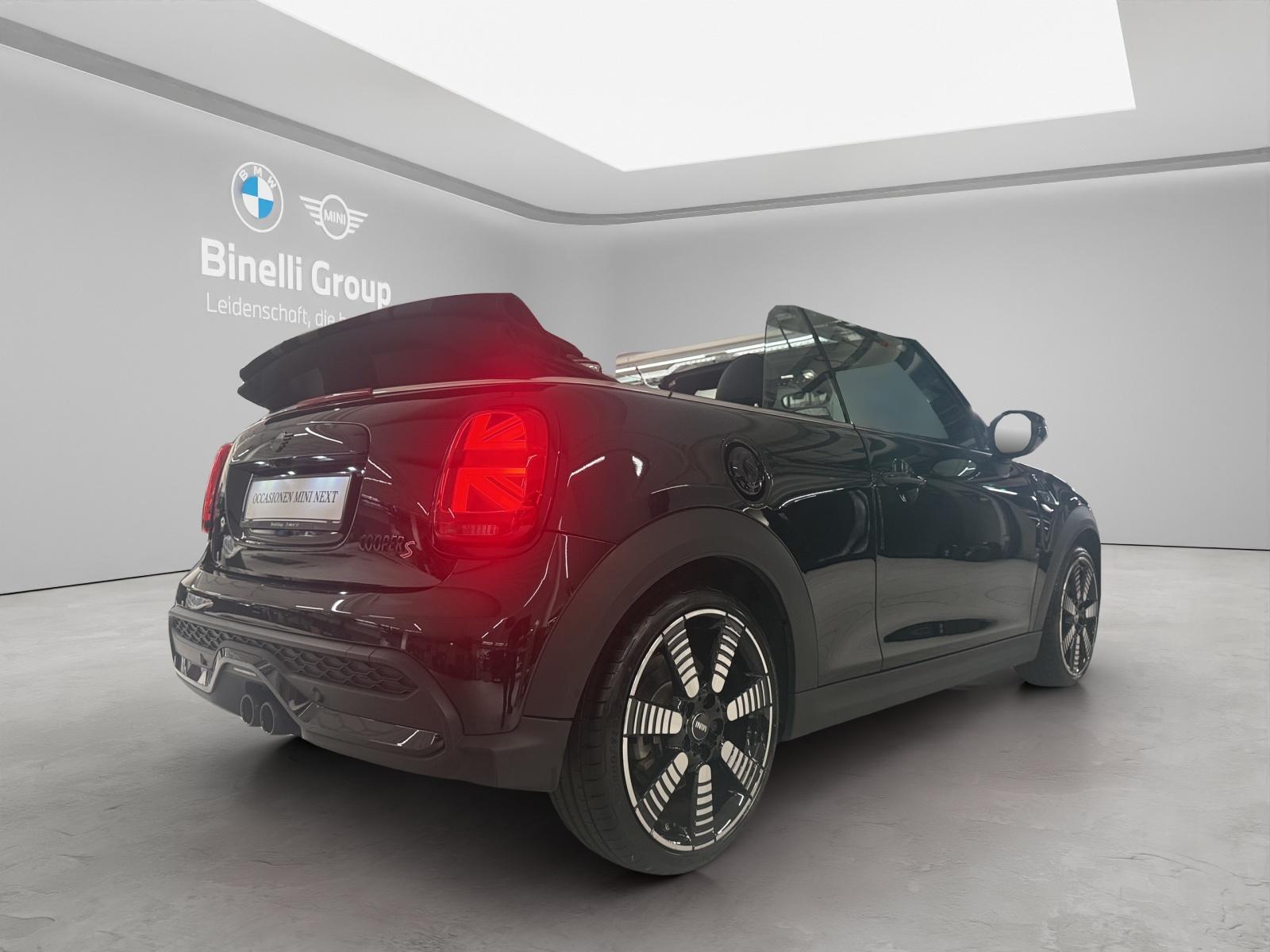 MINI Cabrio Cooper S-image-4