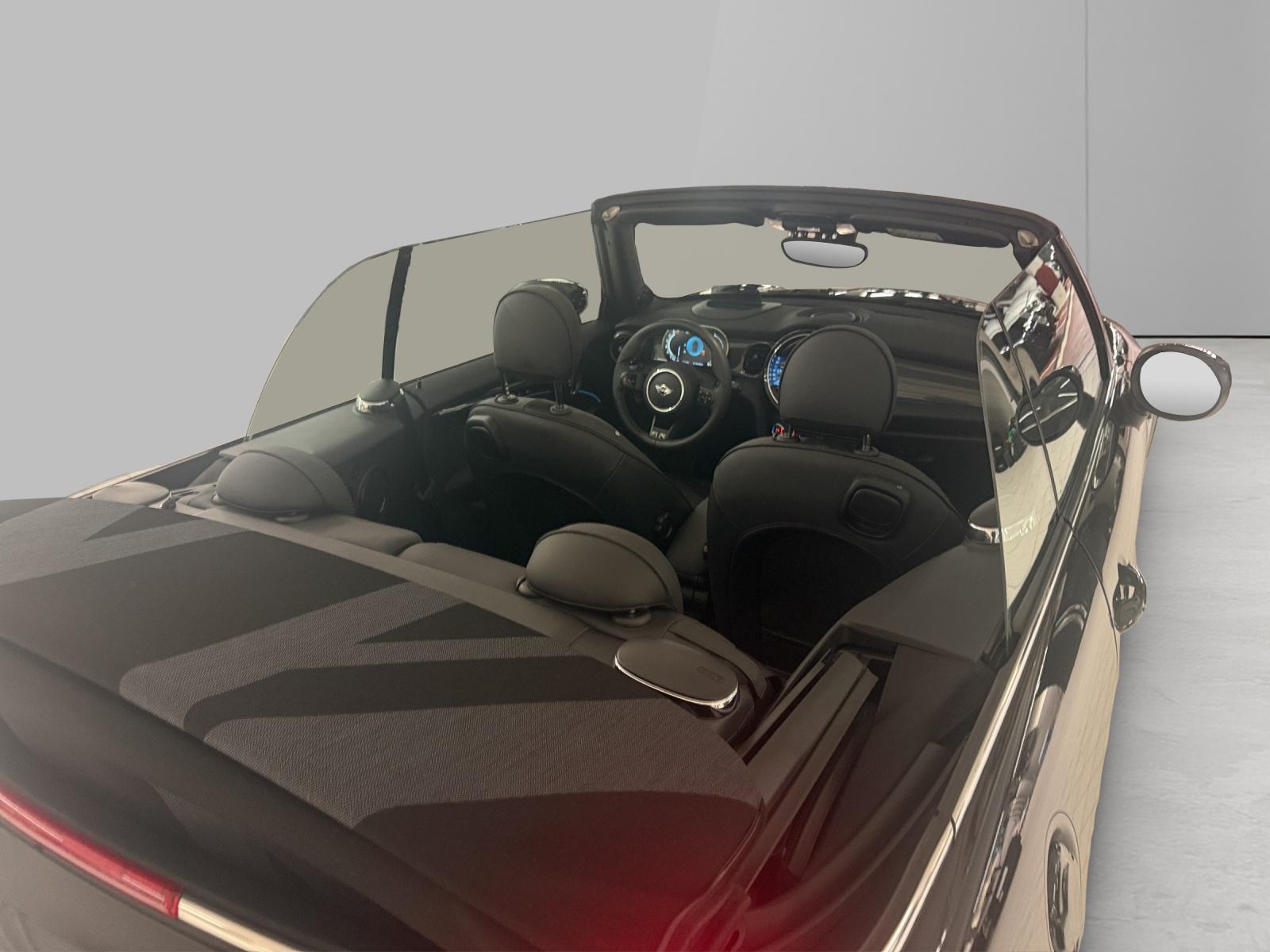 MINI Cabrio Cooper S-image-19
