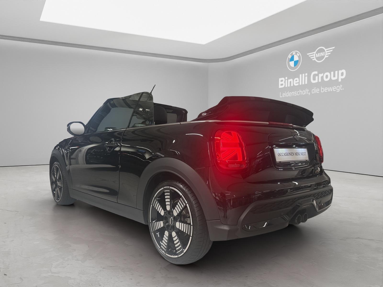 MINI Cabrio Cooper S-image-2