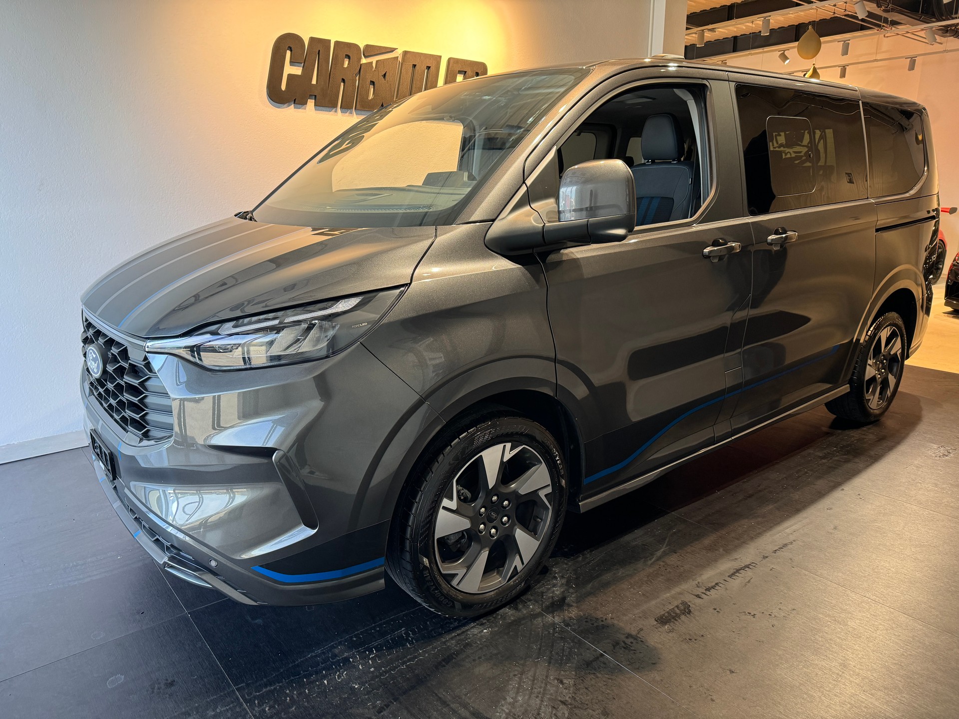 FORD Tourneo Bus 320 L1 SPORT 170PS Automat MAGNETIC GREY 🧑🧑🧒🧒🚌-image-4