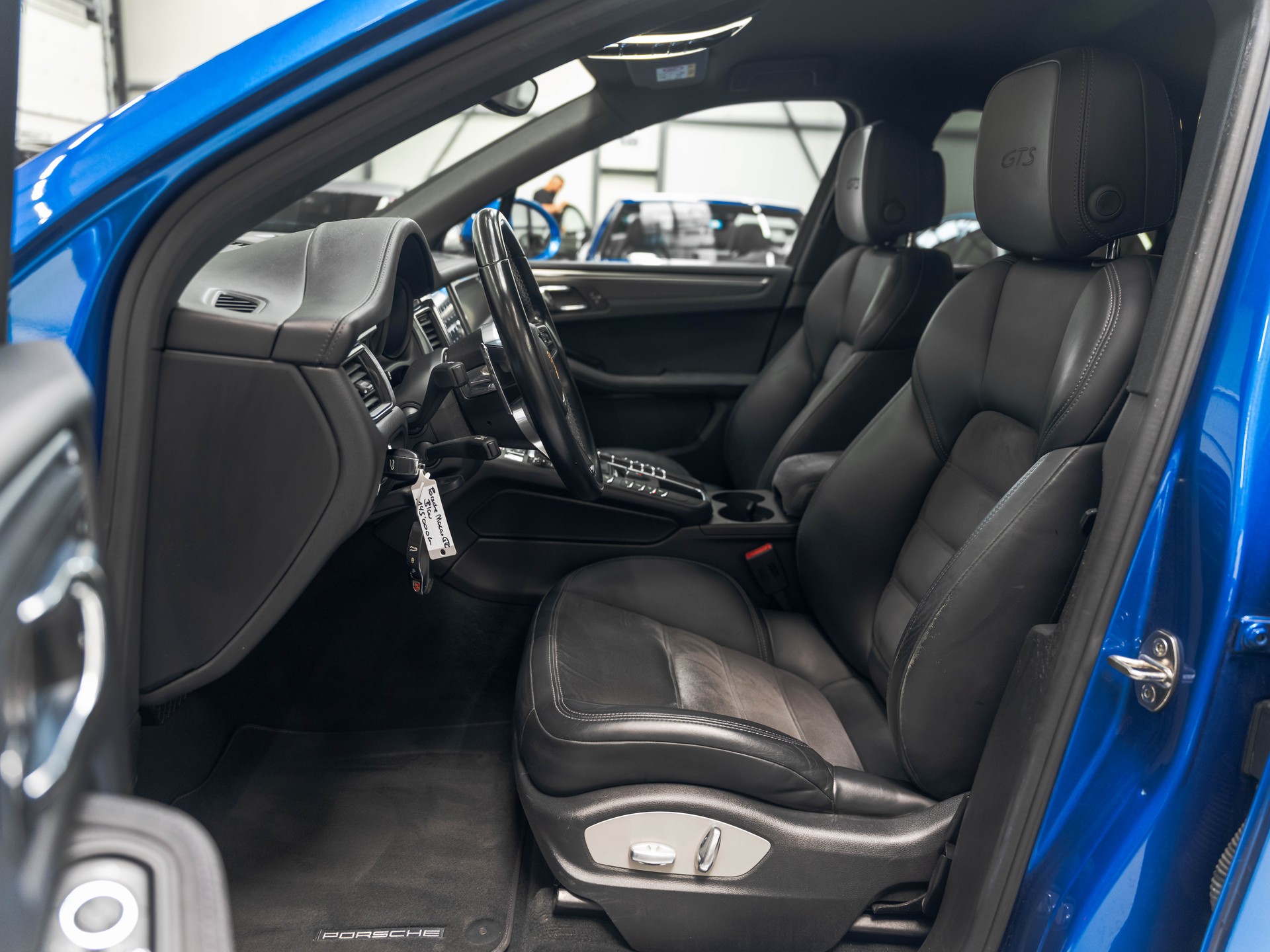 PORSCHE Macan GTS PDK-image-8