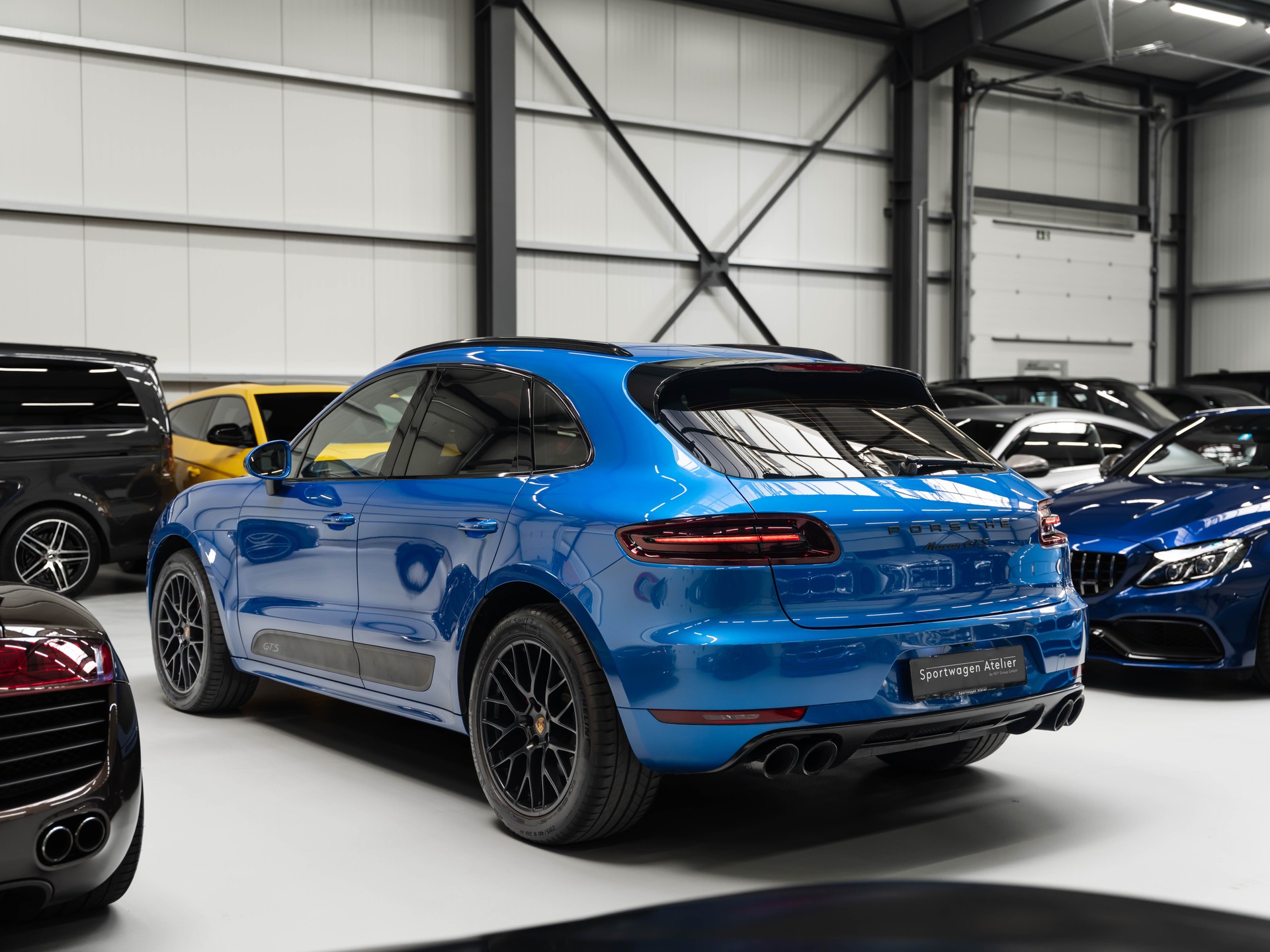 PORSCHE Macan GTS PDK-image-1