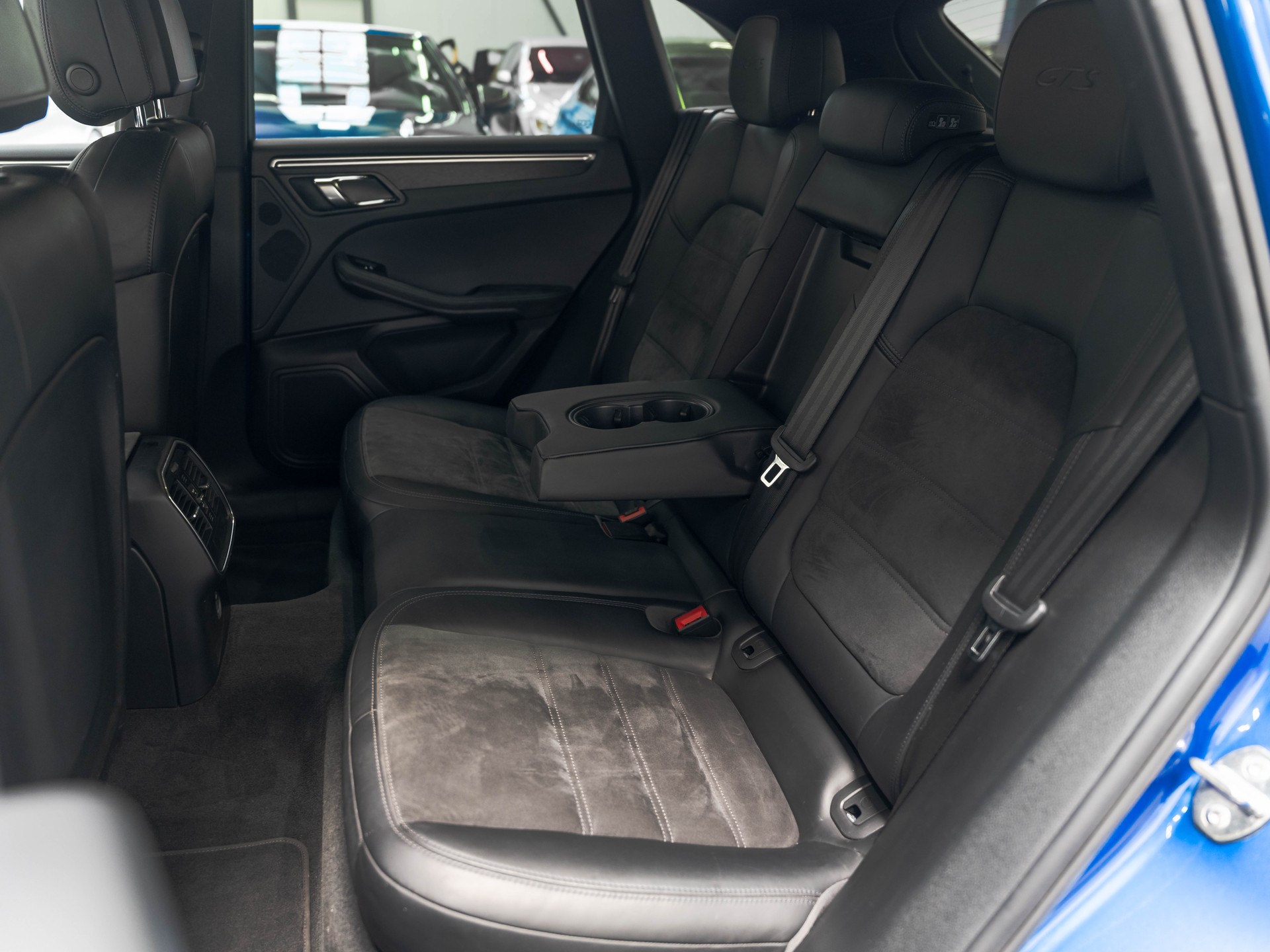 PORSCHE Macan GTS PDK-image-11