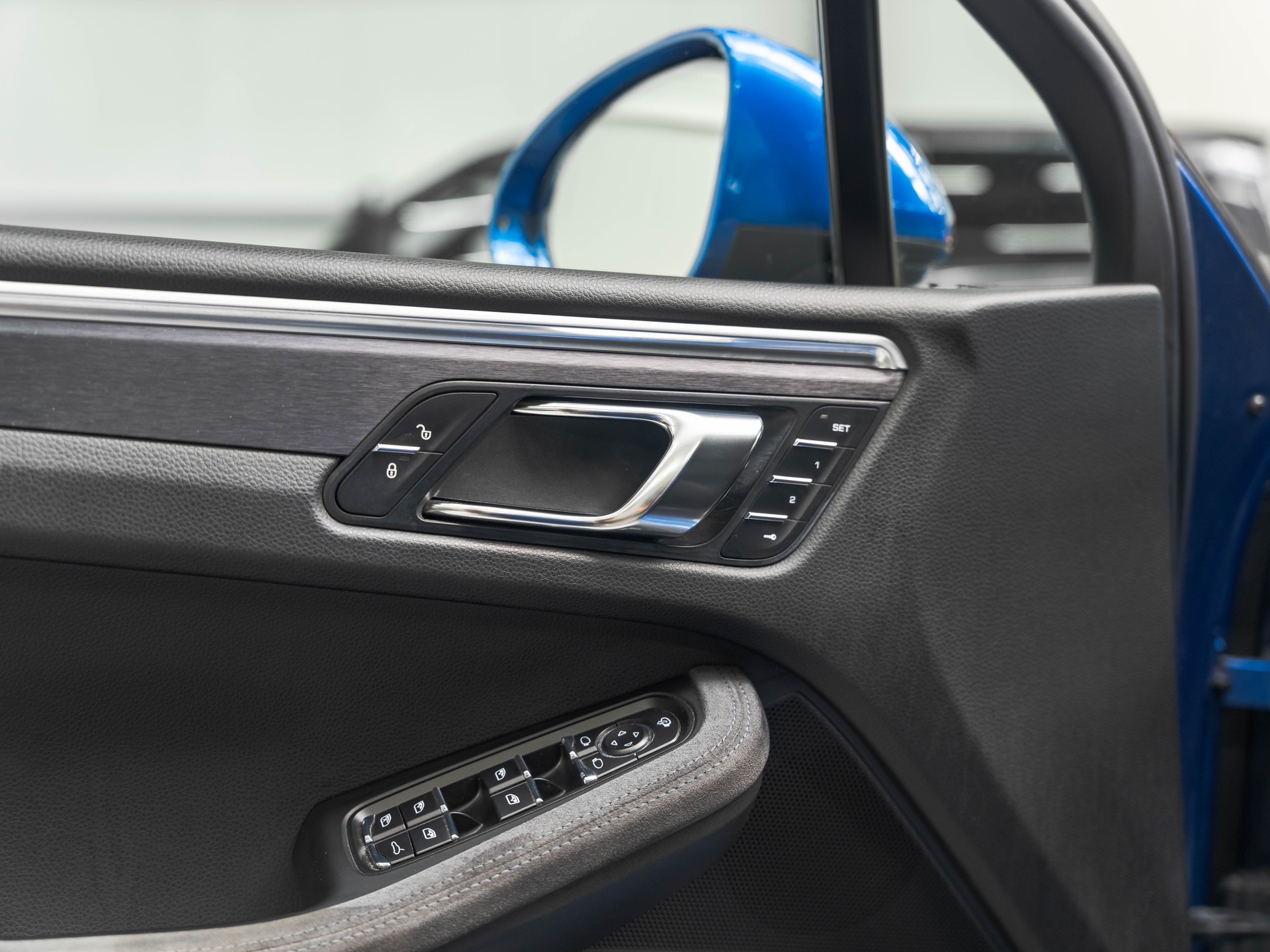 PORSCHE Macan GTS PDK-image-18