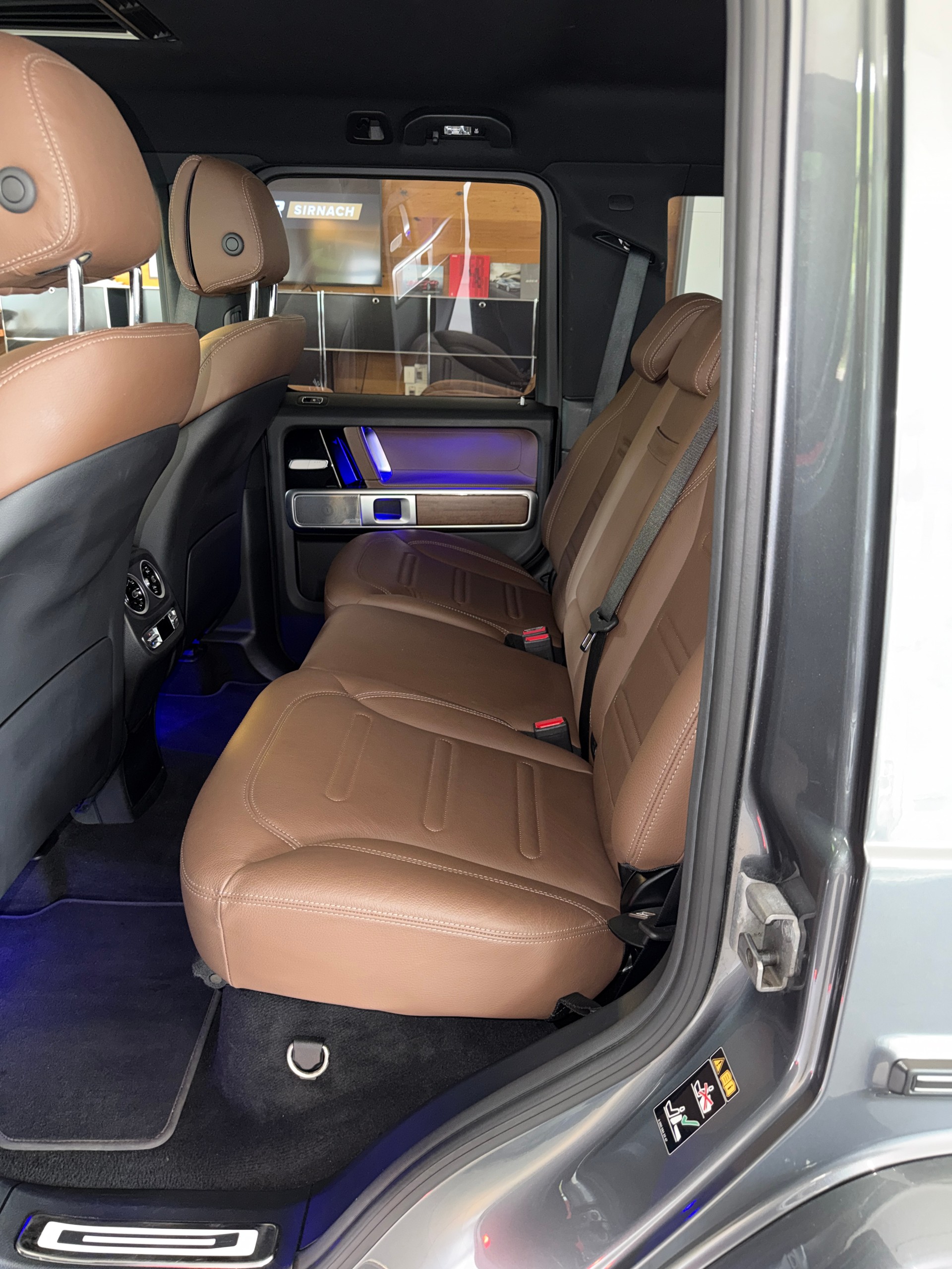 MERCEDES-BENZ G 400 d 9G-Tronic-image-12
