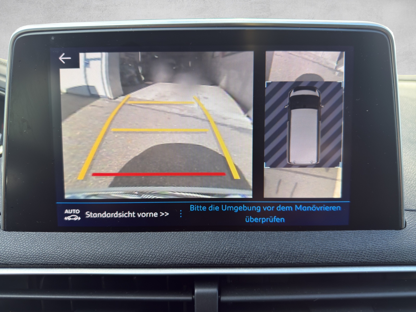 PEUGEOT 5008 1.6 THP Allure EAT-image-15