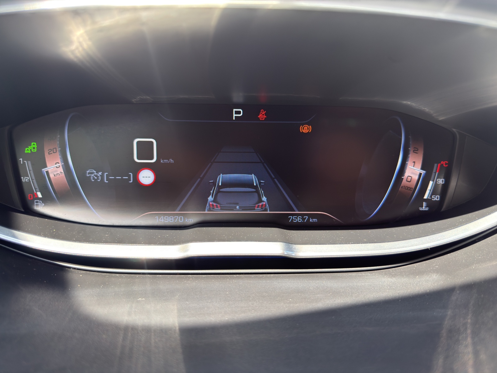 PEUGEOT 5008 1.6 THP Allure EAT-image-18