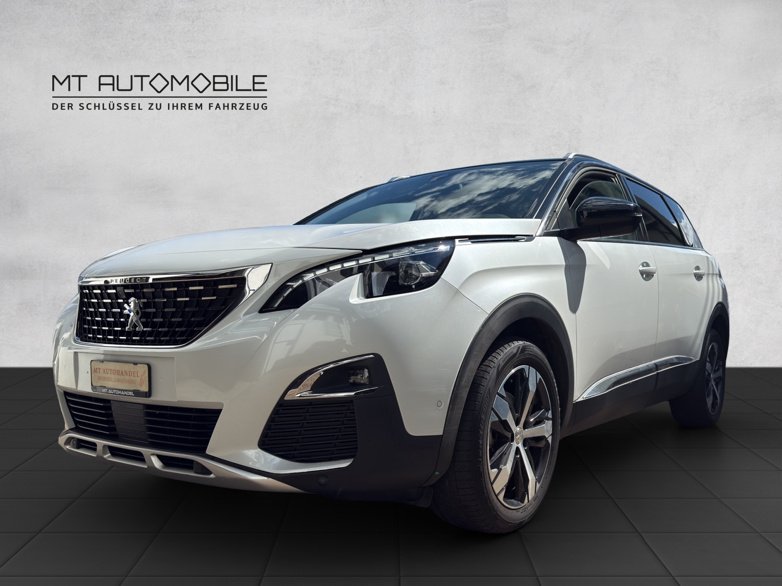 PEUGEOT 5008 1.6 THP Allure EAT-image-0