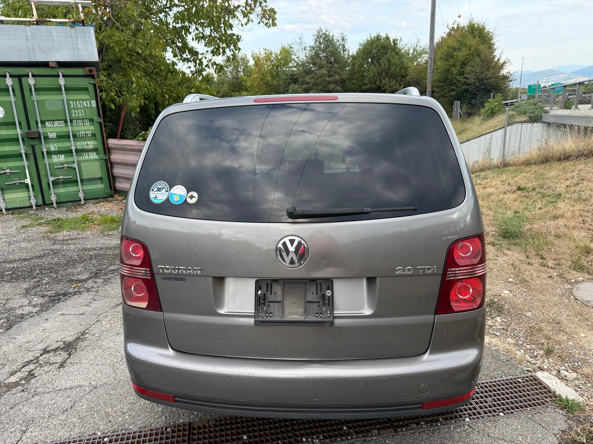 VW Touran 2.0 TDI Trendline-image-4