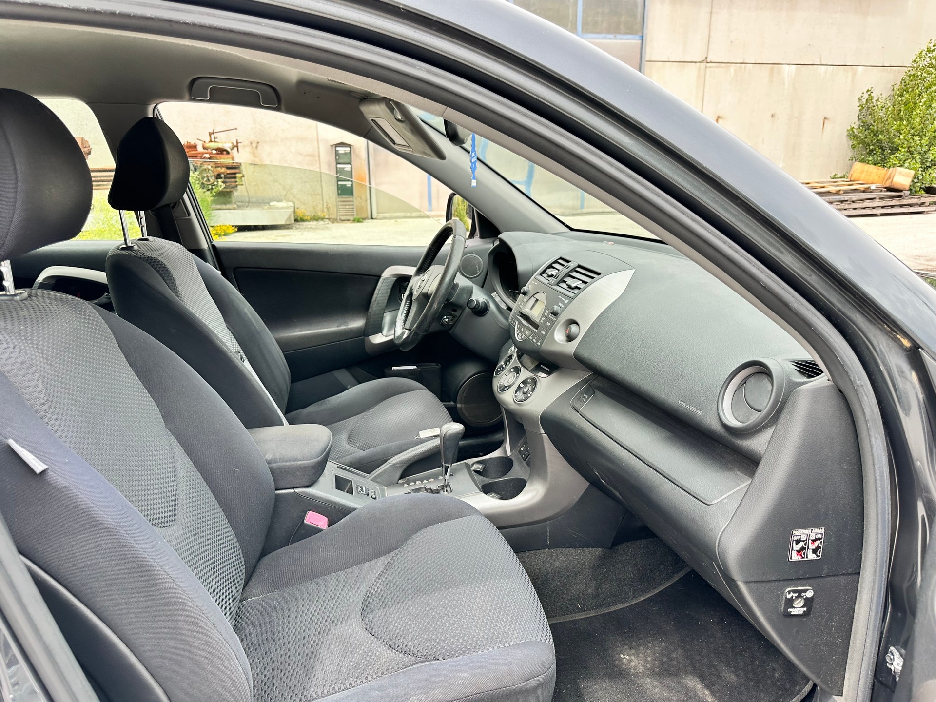 TOYOTA RAV-4 2.0 16V Linea Sol-image-9