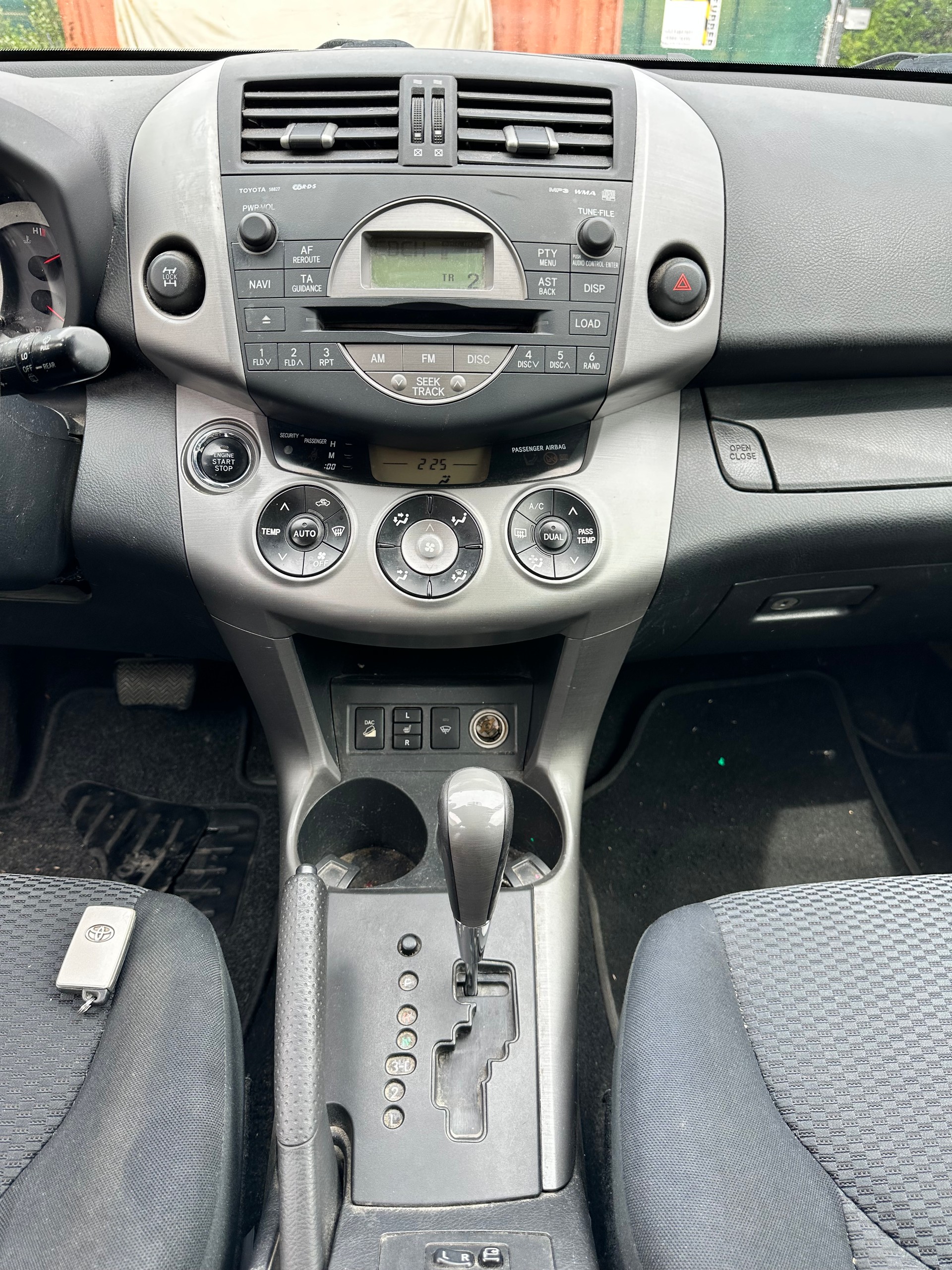 TOYOTA RAV-4 2.0 16V Linea Sol-image-13