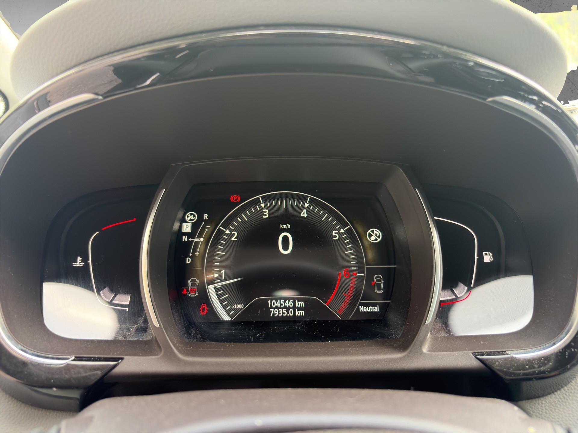 RENAULT Espace 1.6 TCe Initiale EDC-image-9