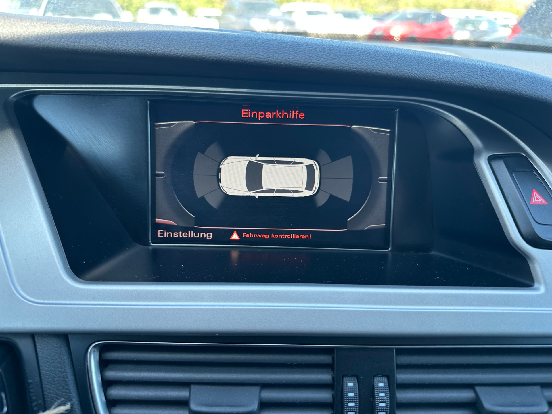 AUDI S4 Avant 3.0 TFSI quattro S-tronic-image-13