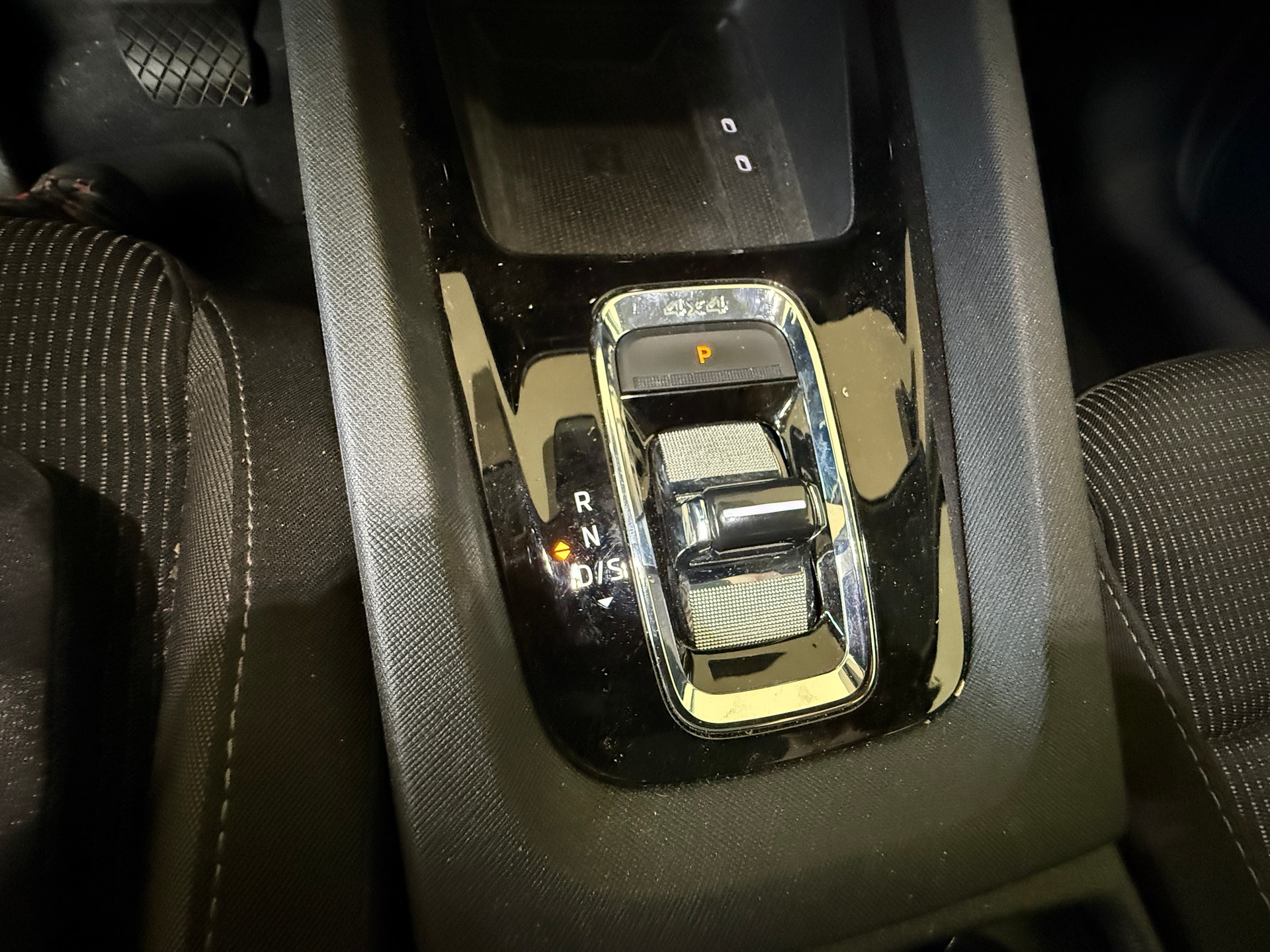 SKODA 2.0 TSI Ambition 4x4 DSG-image-9