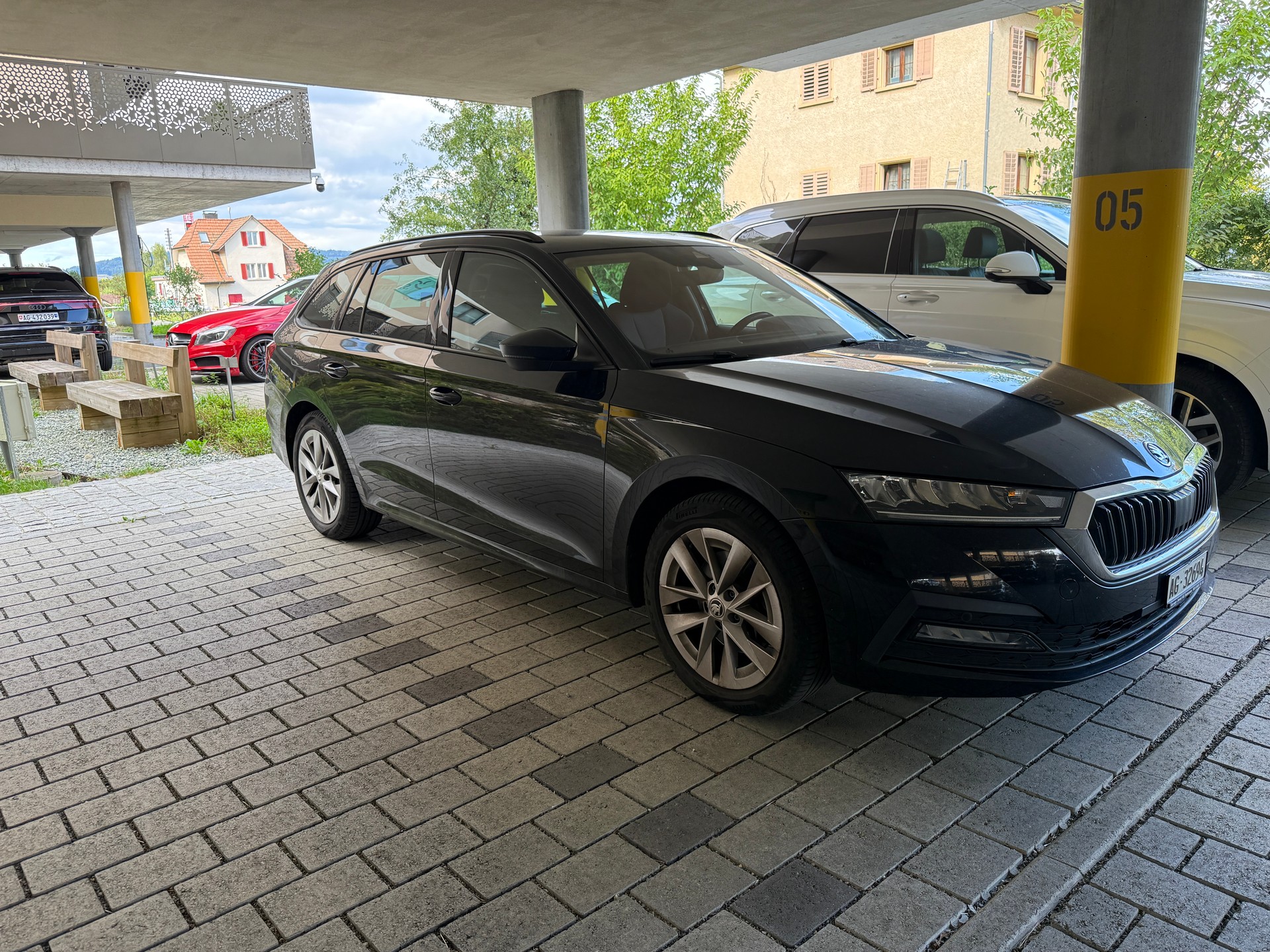 SKODA 2.0 TSI Ambition 4x4 DSG-image-1
