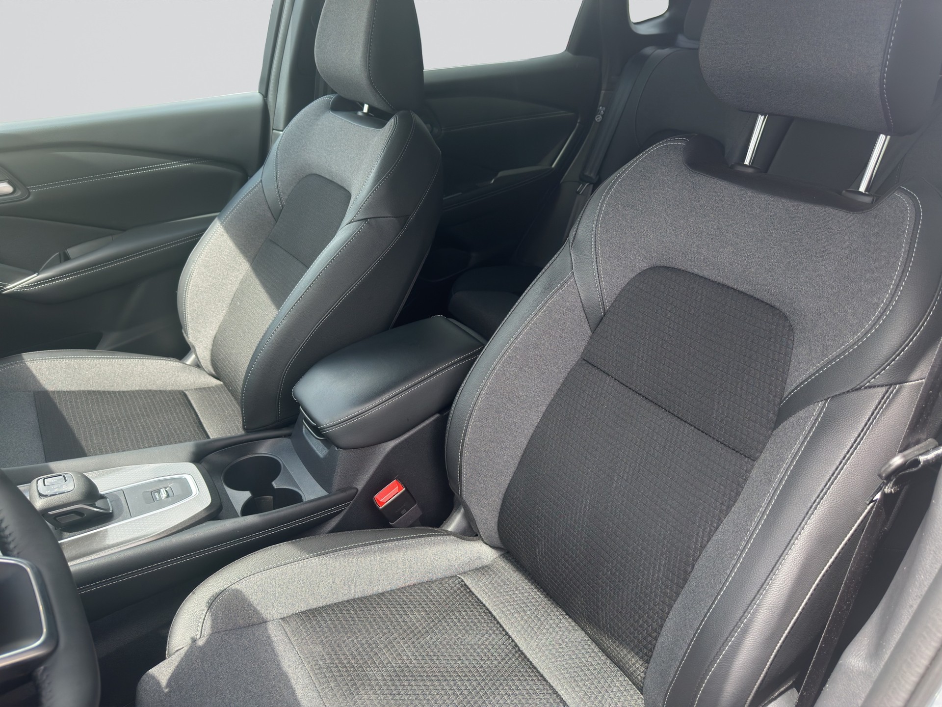 NISSAN Qashqai 1.3 DIG-T MHEV N-Connecta-image-6